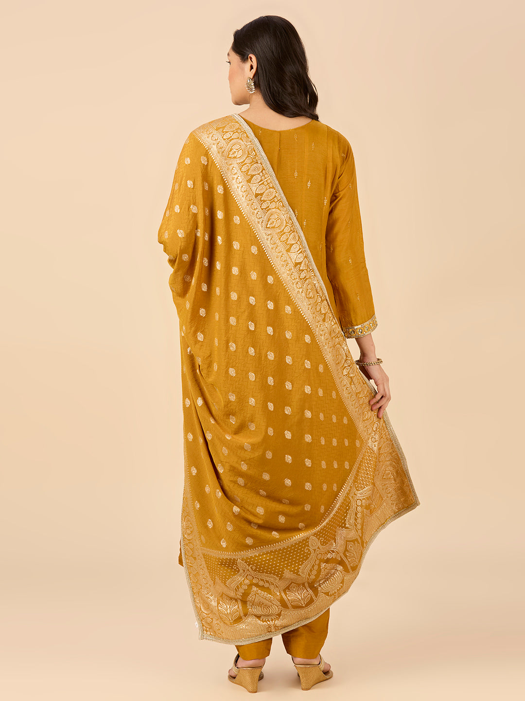 Nia Flair Suit - Roop Darshan