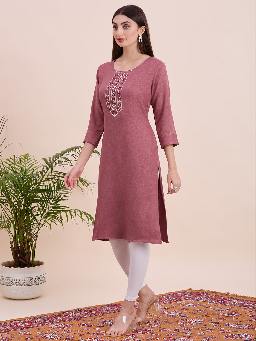 Zoya Kurti - Roop Darshan