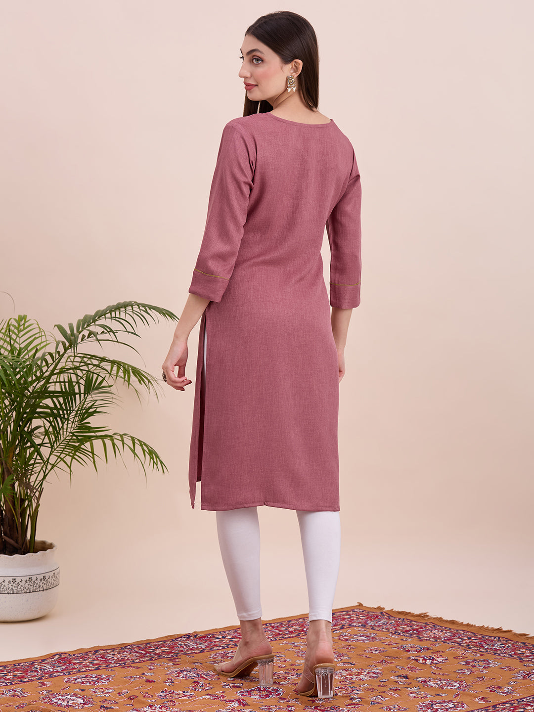 Zoya Kurti - Roop Darshan