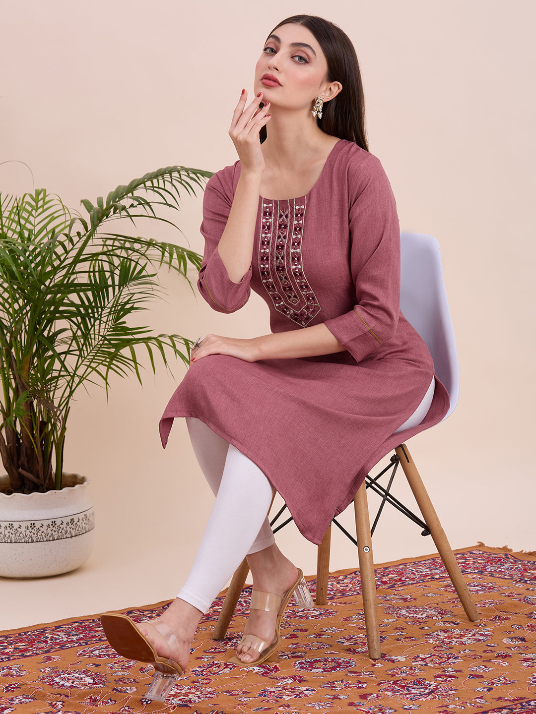 Zoya Kurti - Roop Darshan
