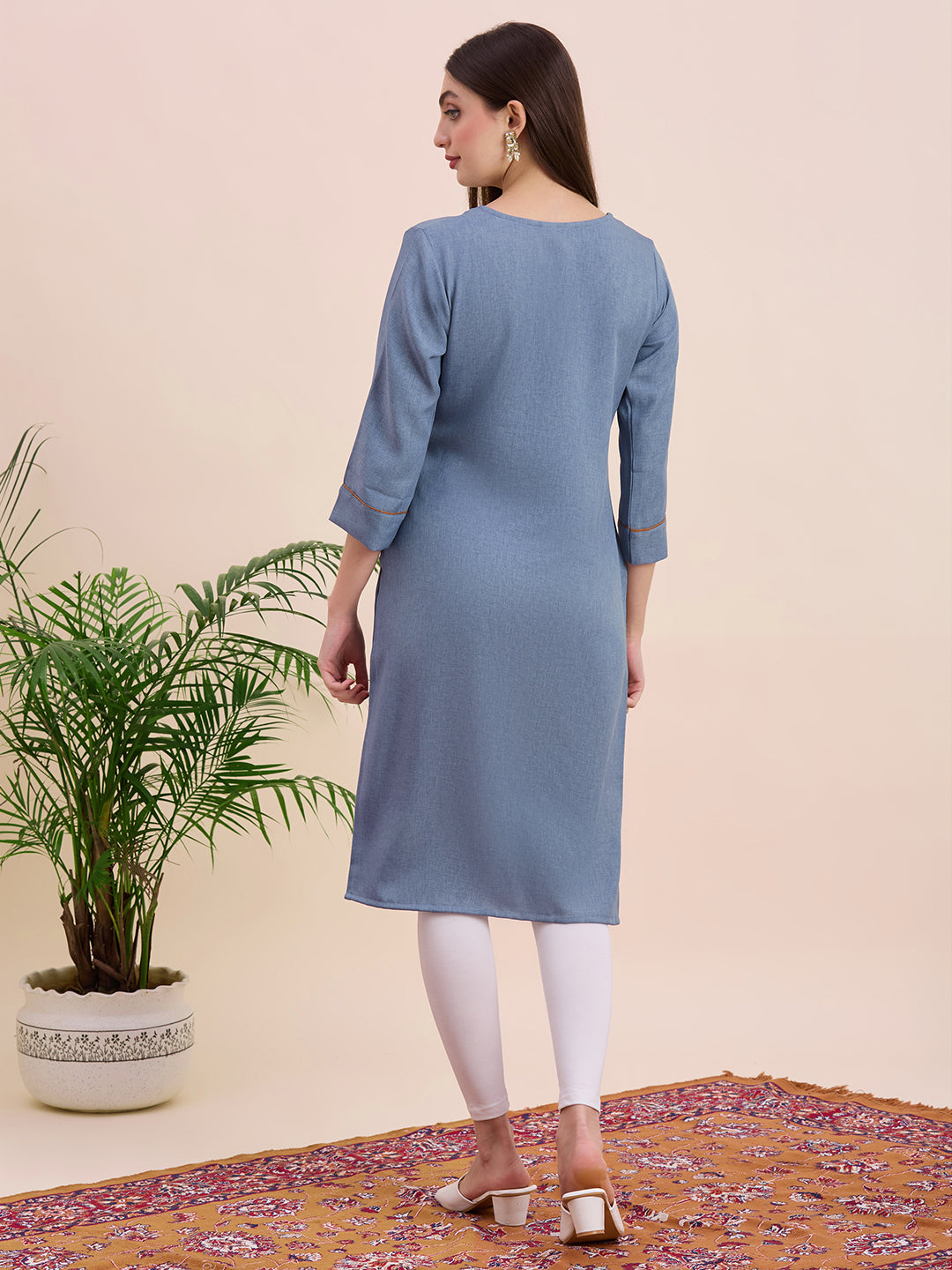 Zoya Kurti - Roop Darshan