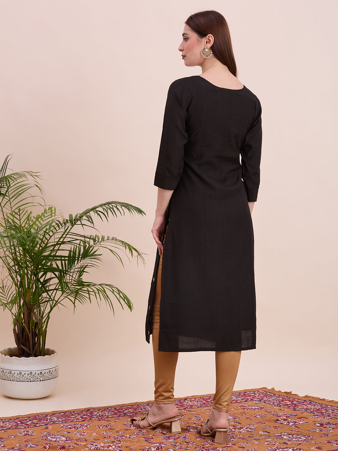 Gisha Kurti - Roop Darshan
