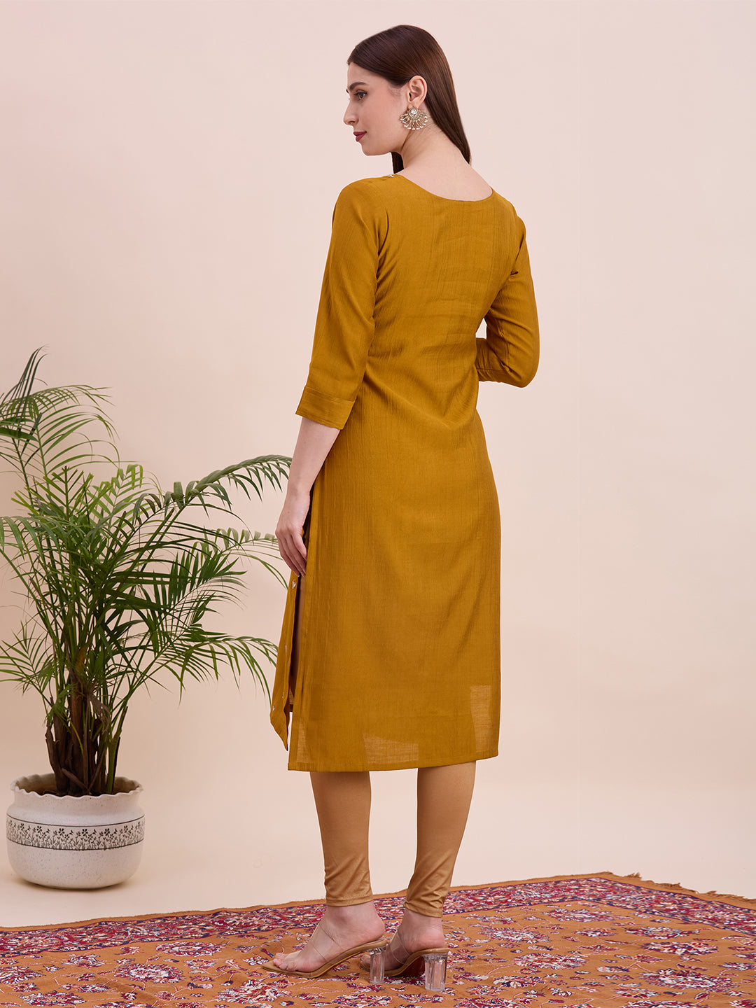 Gisha Kurti - Roop Darshan