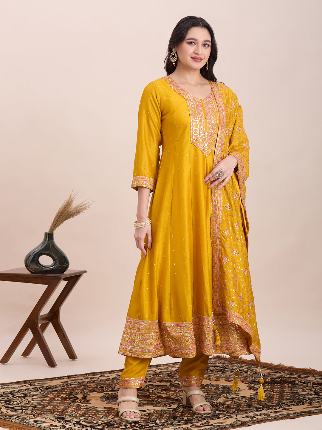 Mahi Flair Suit - Roop Darshan