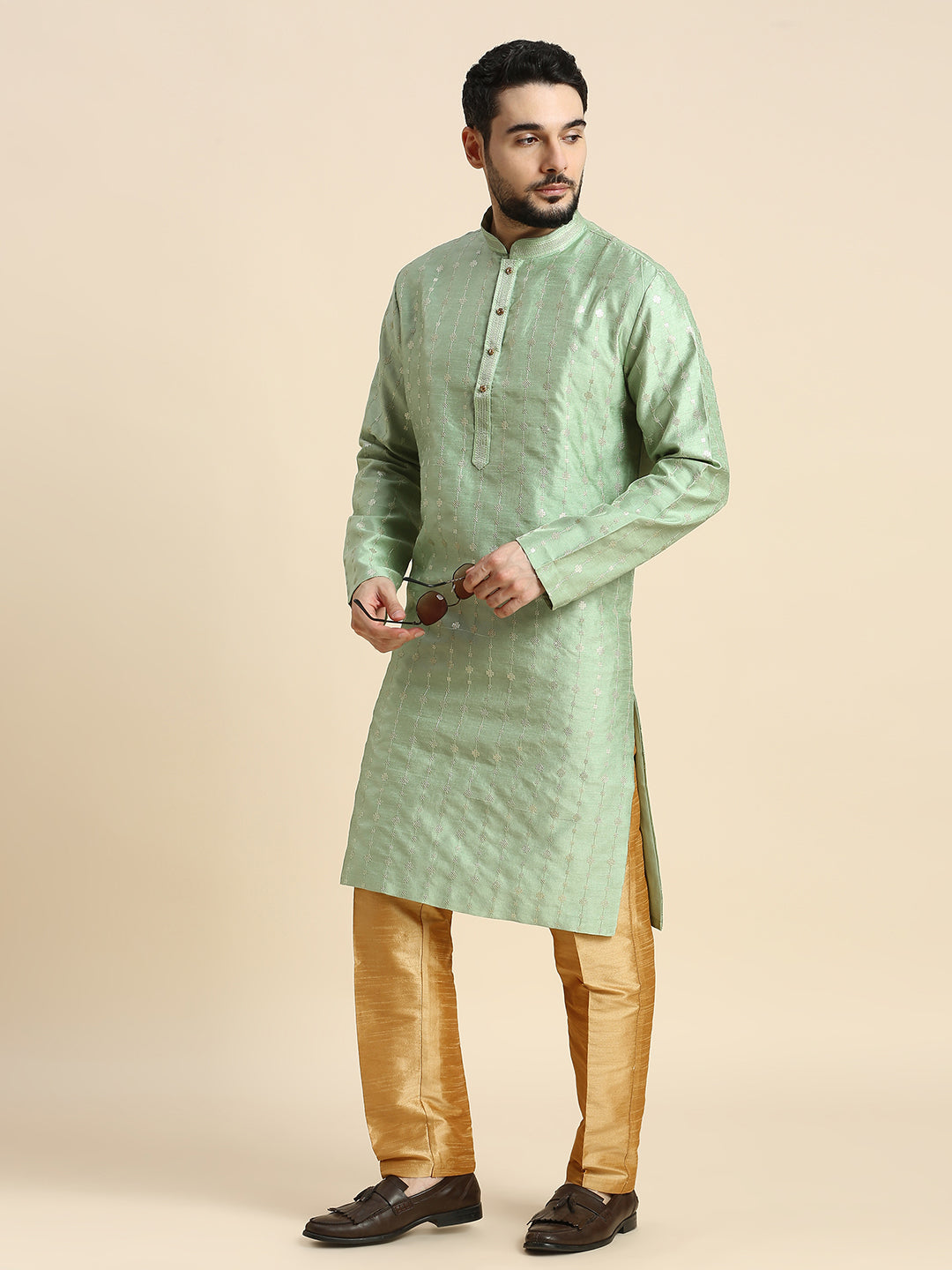 Mens Kurta Set - Roop Darshan