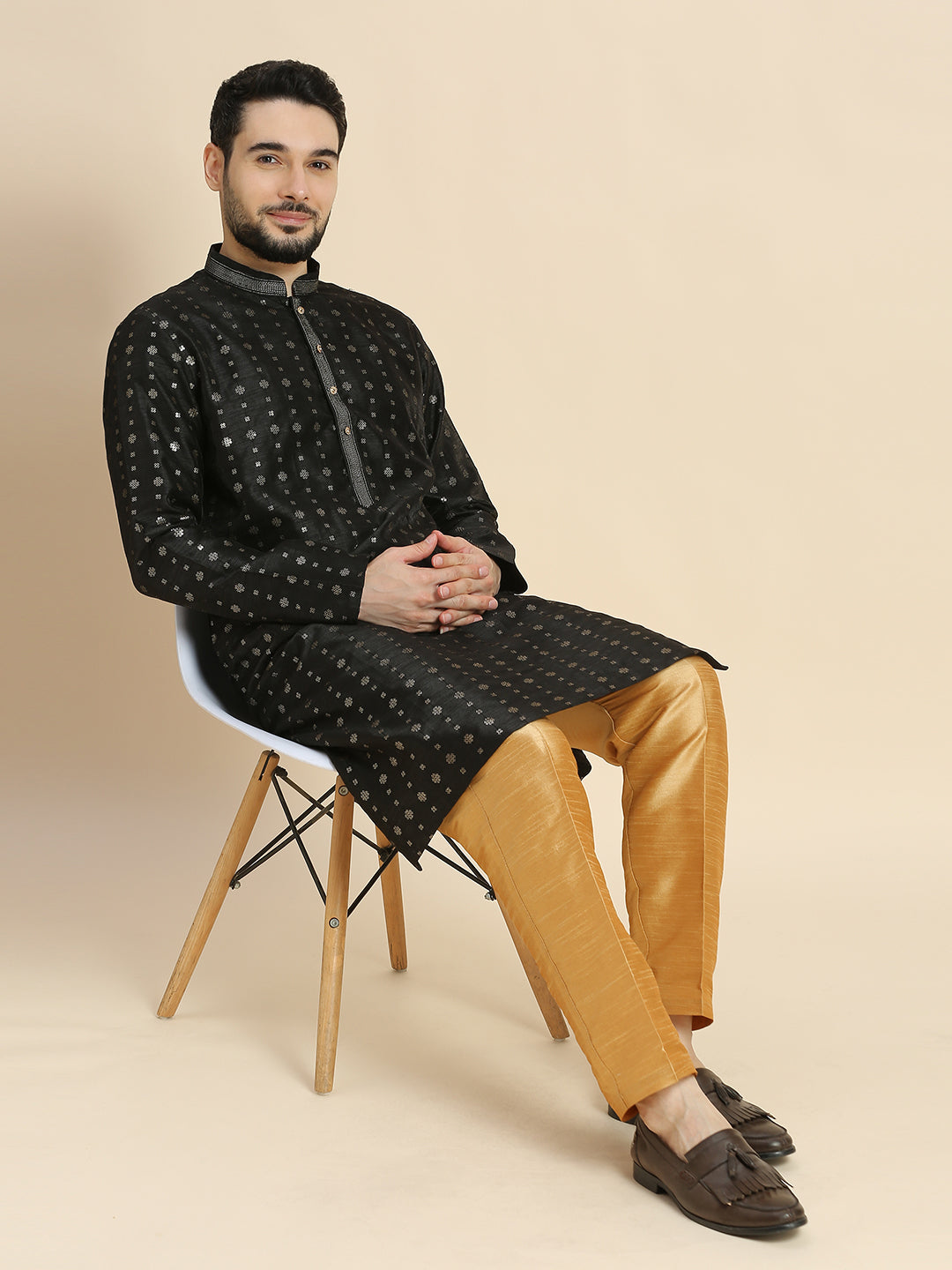 Mens Kurta Set - Roop Darshan