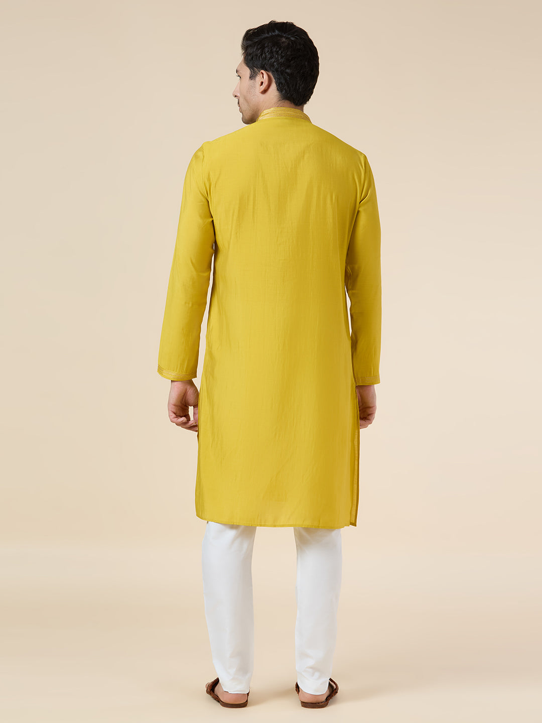 Mens Kurta Set - Roop Darshan