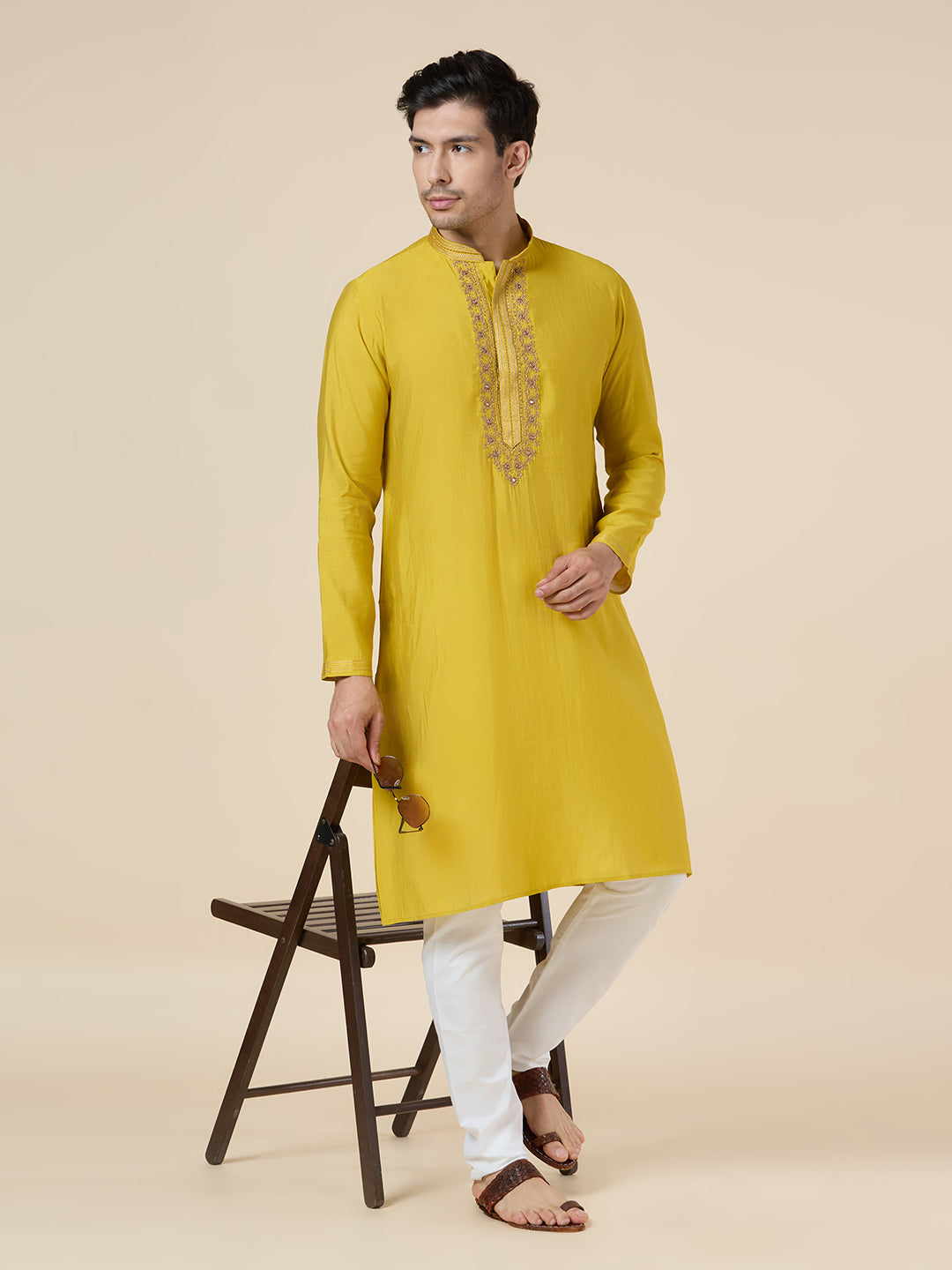 Mens Kurta Set - Roop Darshan