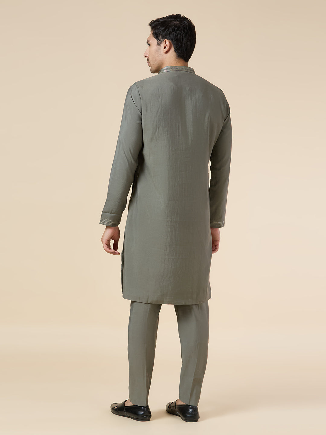 Mens Kurta Set - Roop Darshan