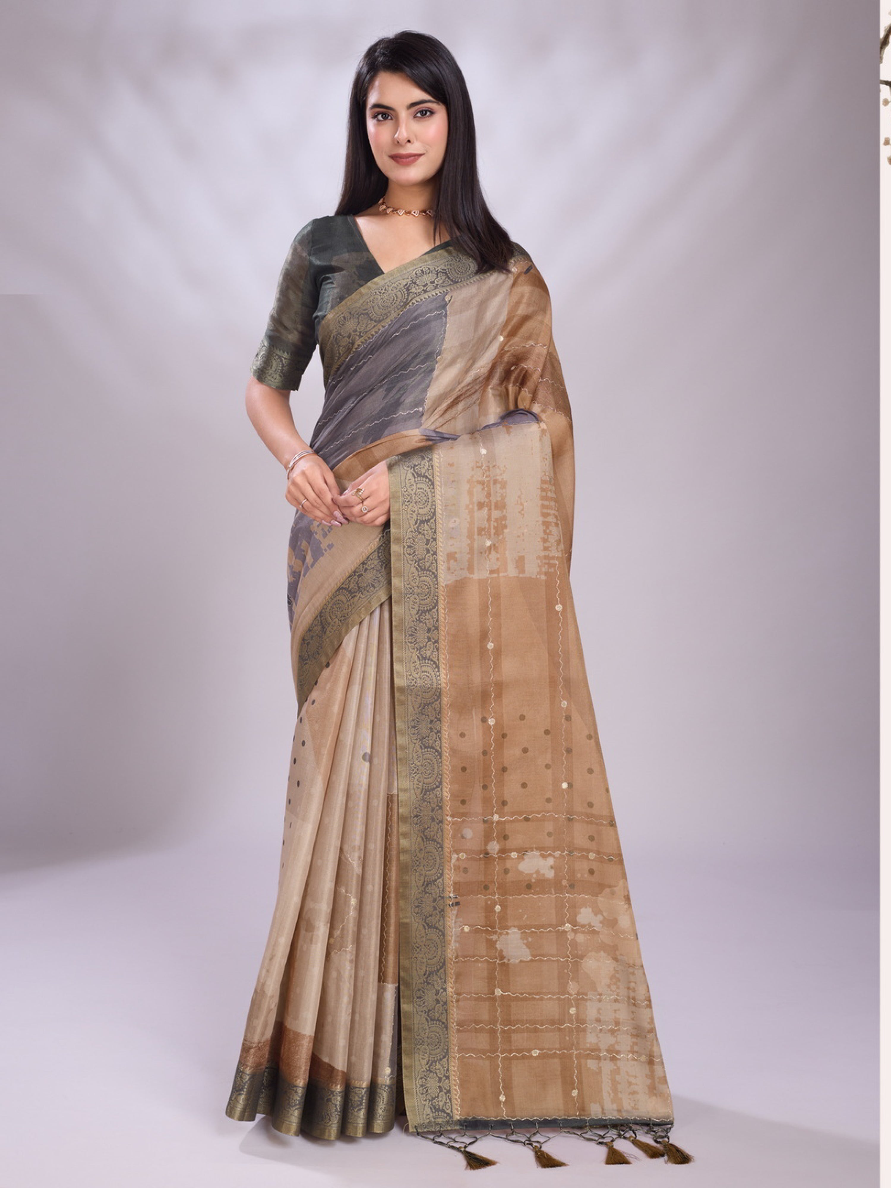 Niya Saree - Roop Darshan