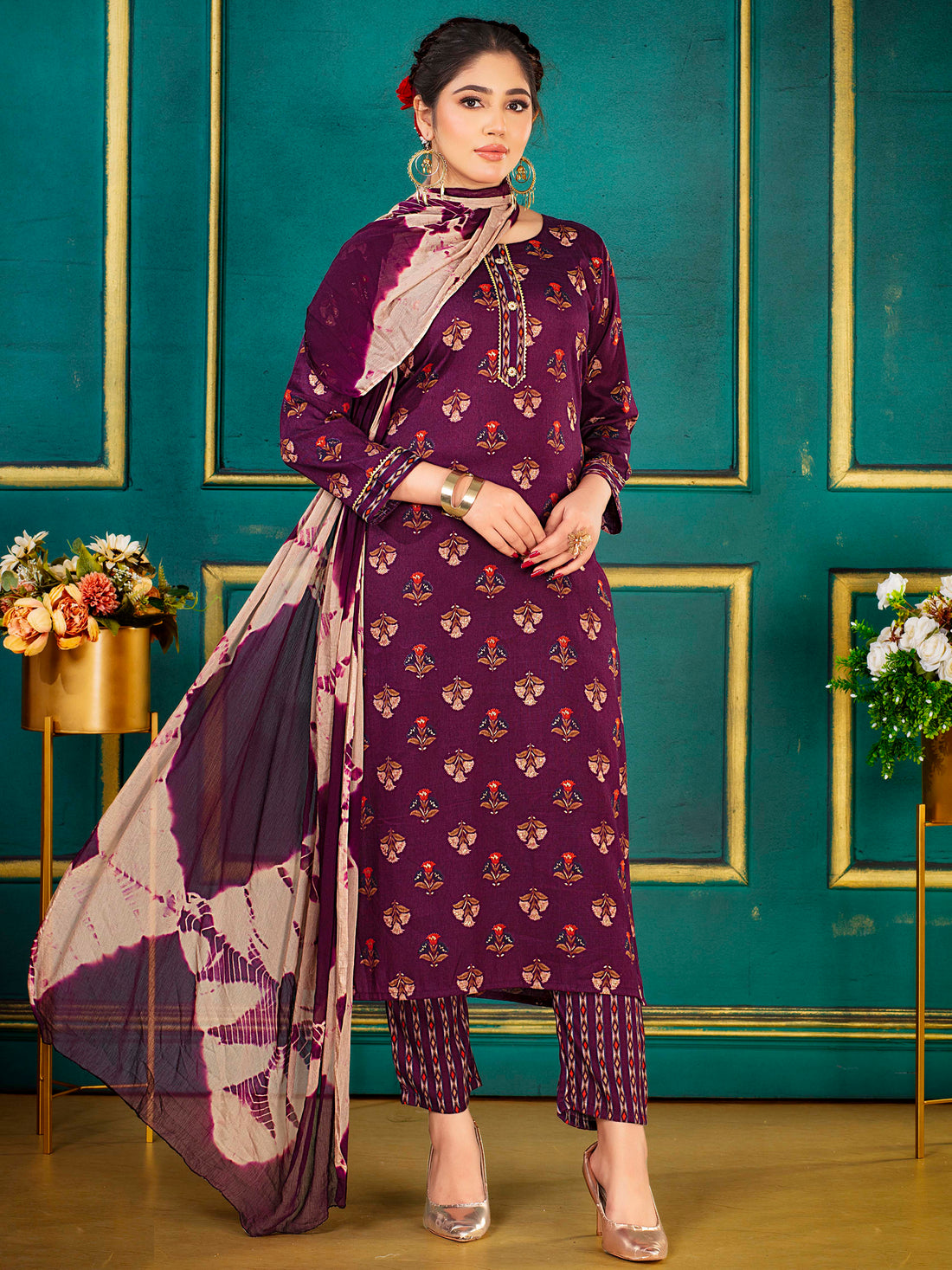 Naaz Kamiz & Pant - Roop Darshan