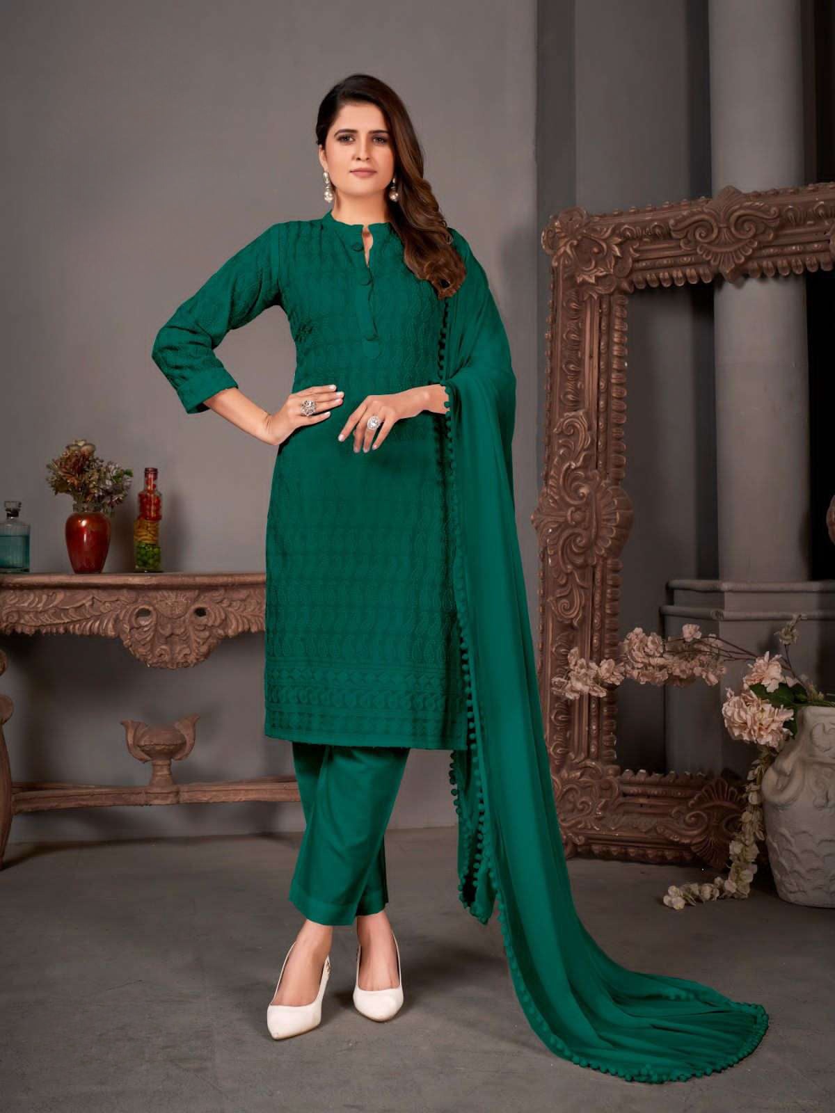 Mahira Kamiz & Pant - Roop Darshan
