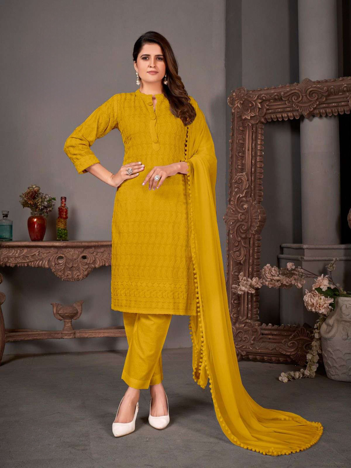 Mahira Kamiz & Pant - Roop Darshan