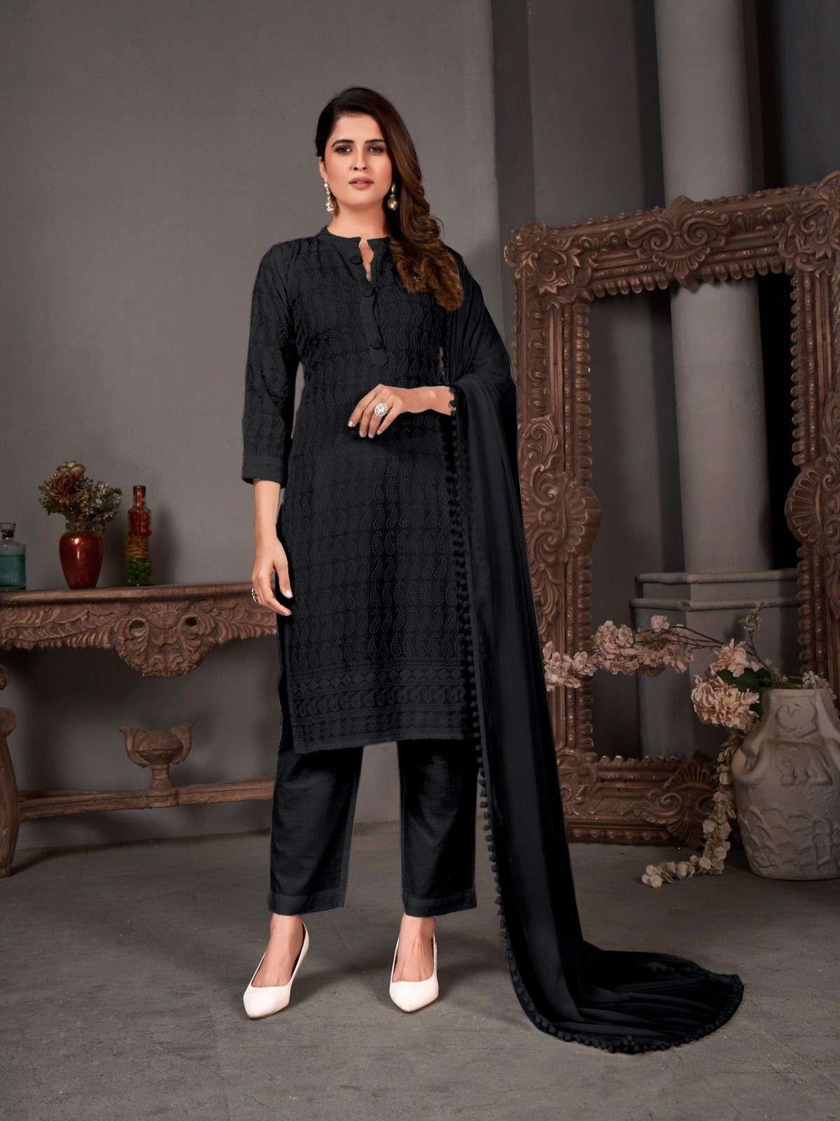 Mahira Kamiz & Pant - Roop Darshan