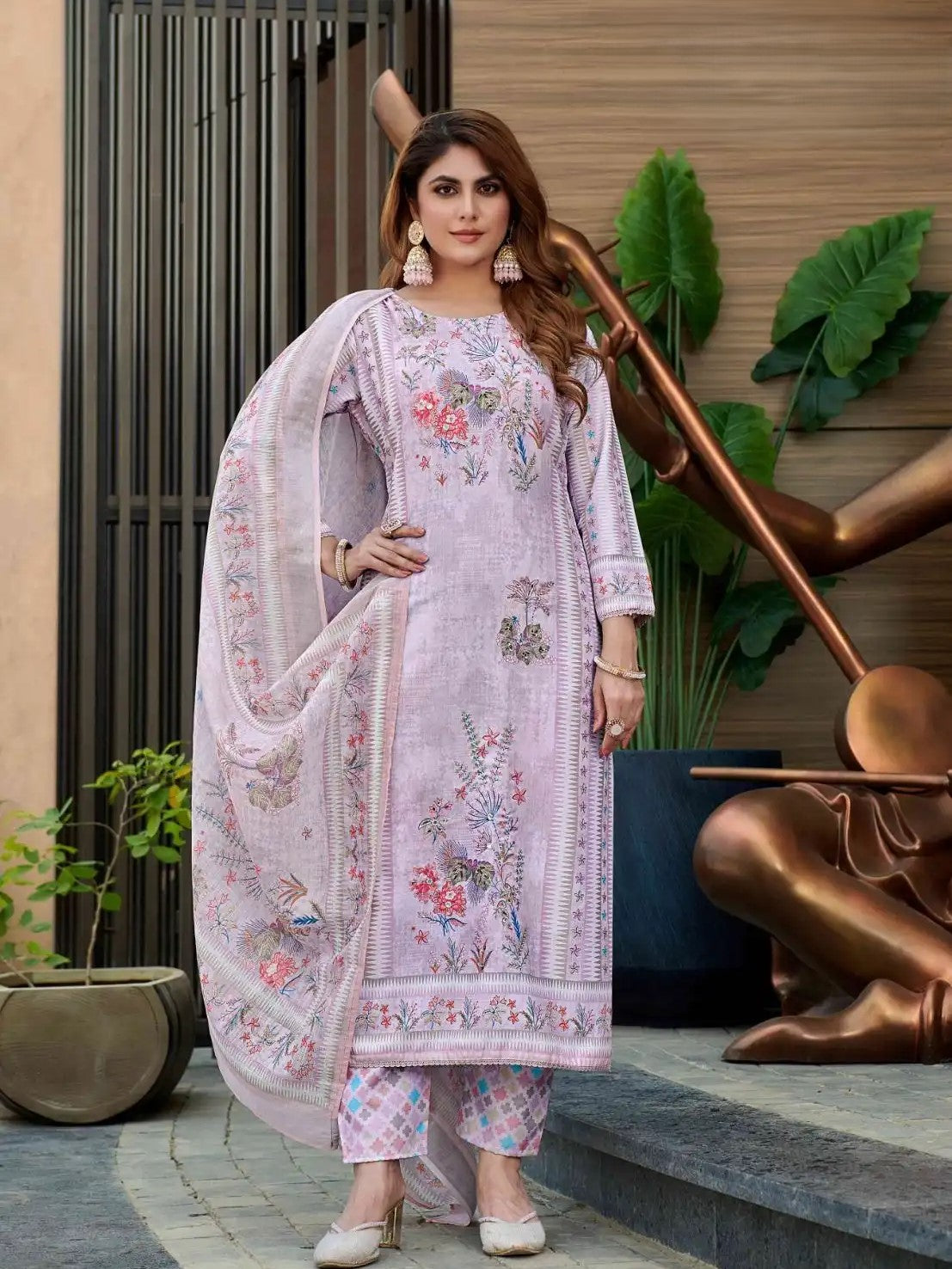 Kesha Kamiz & Pant - Roop Darshan