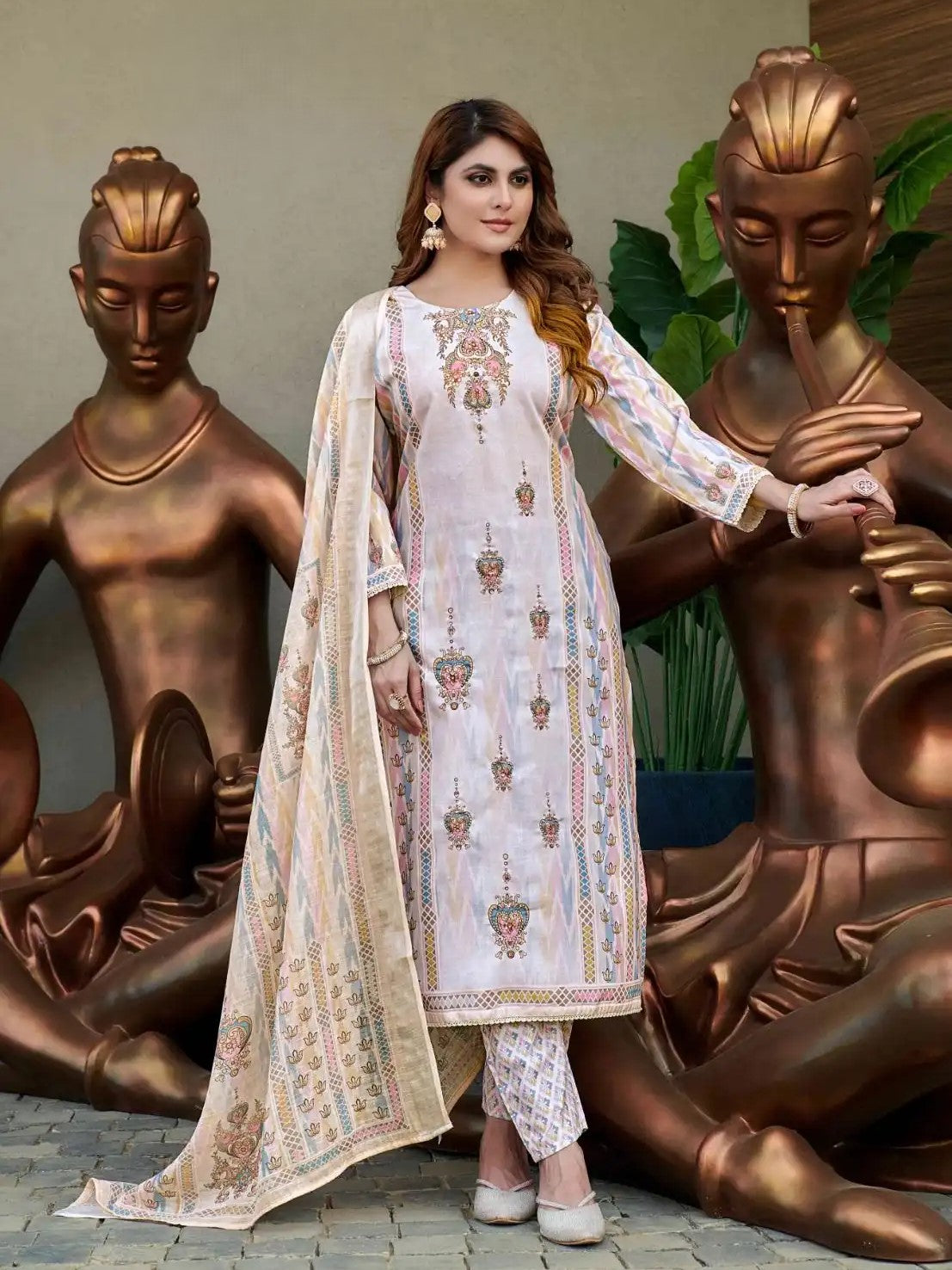 Kesha Kamiz & Pant - Roop Darshan