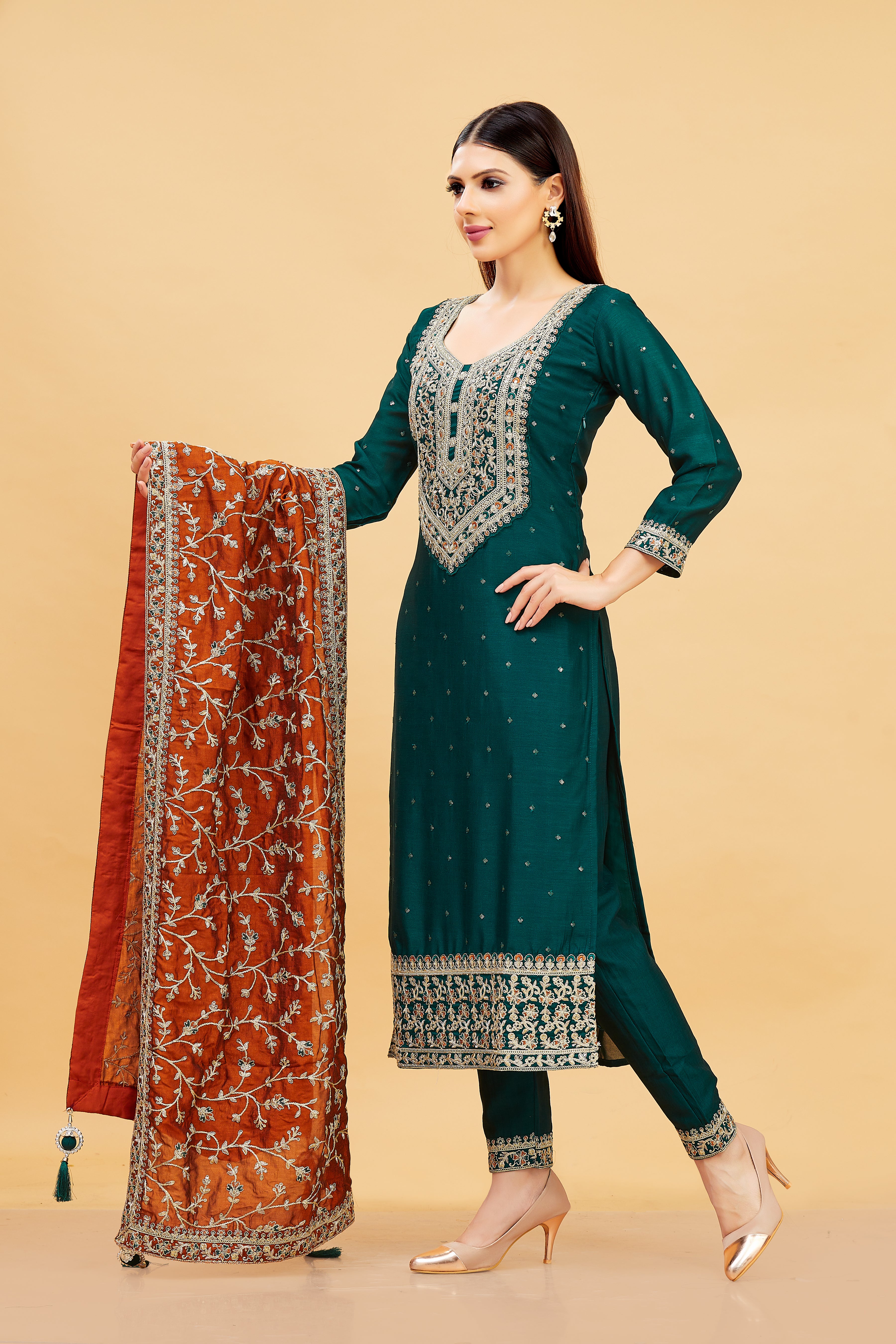 Nisha Kamiz & Pant - Roop Darshan