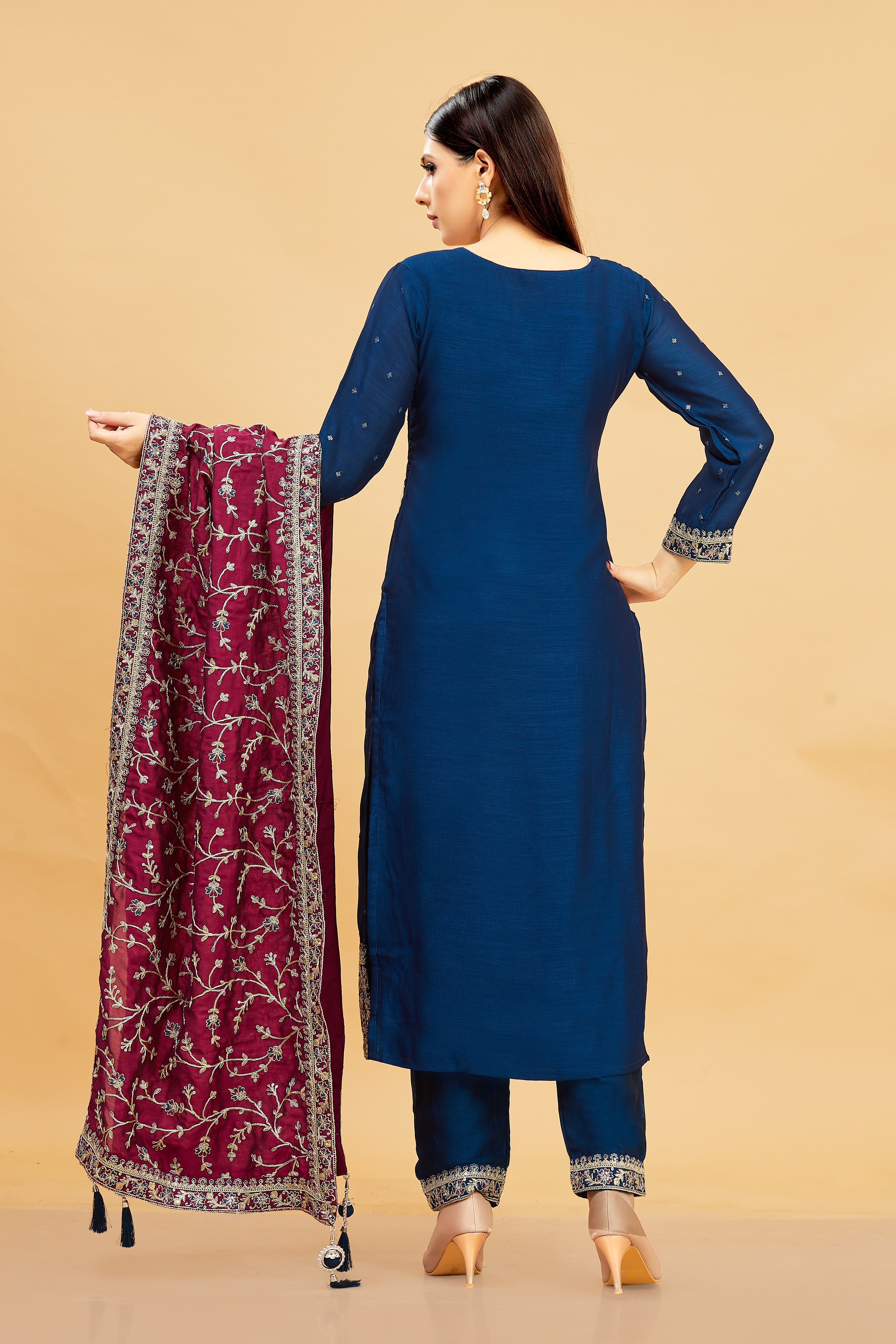 Nisha Kamiz & Pant - Roop Darshan