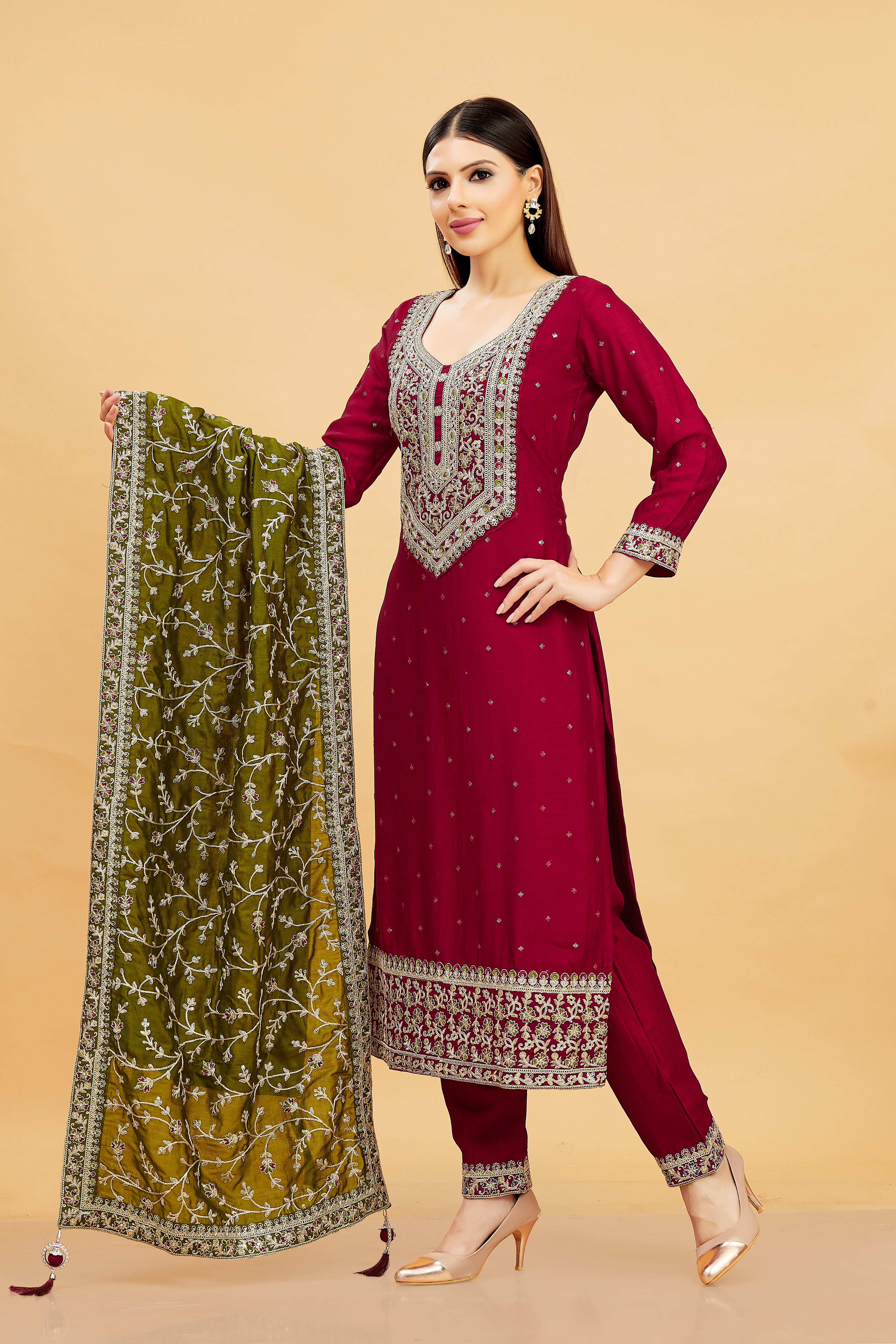 Nisha Kamiz & Pant - Roop Darshan