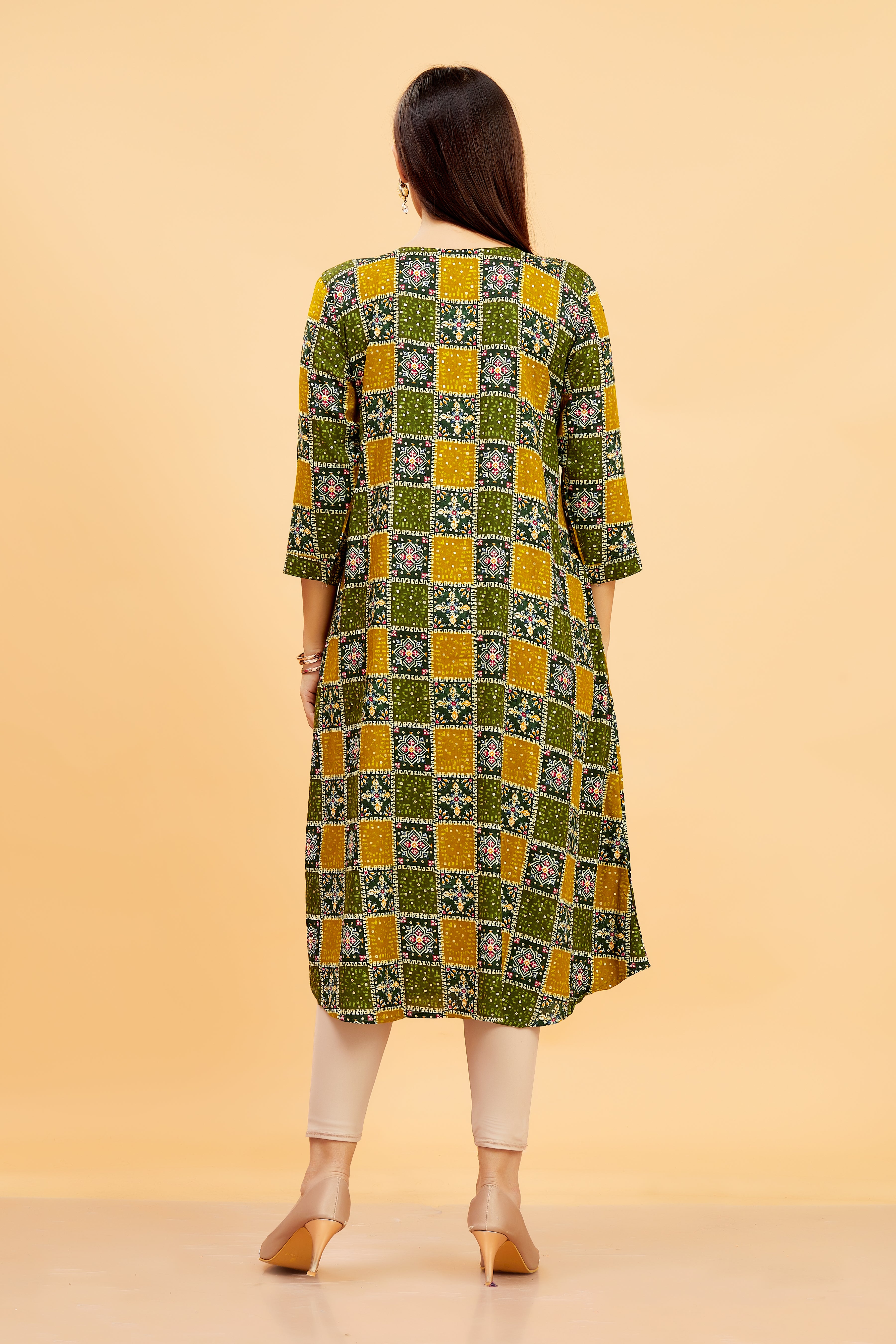 Aarya Kurti