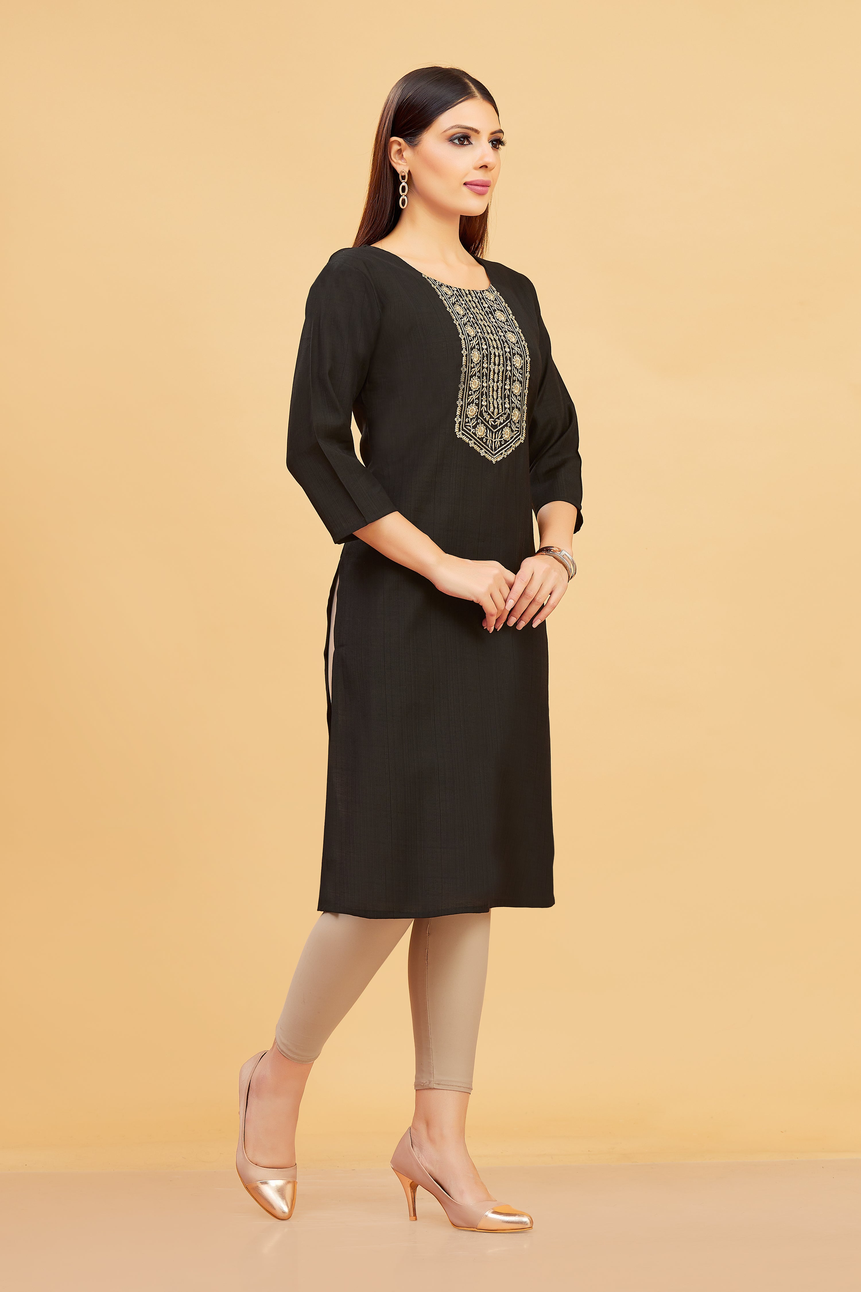 Tisqua Kurti - Roop Darshan