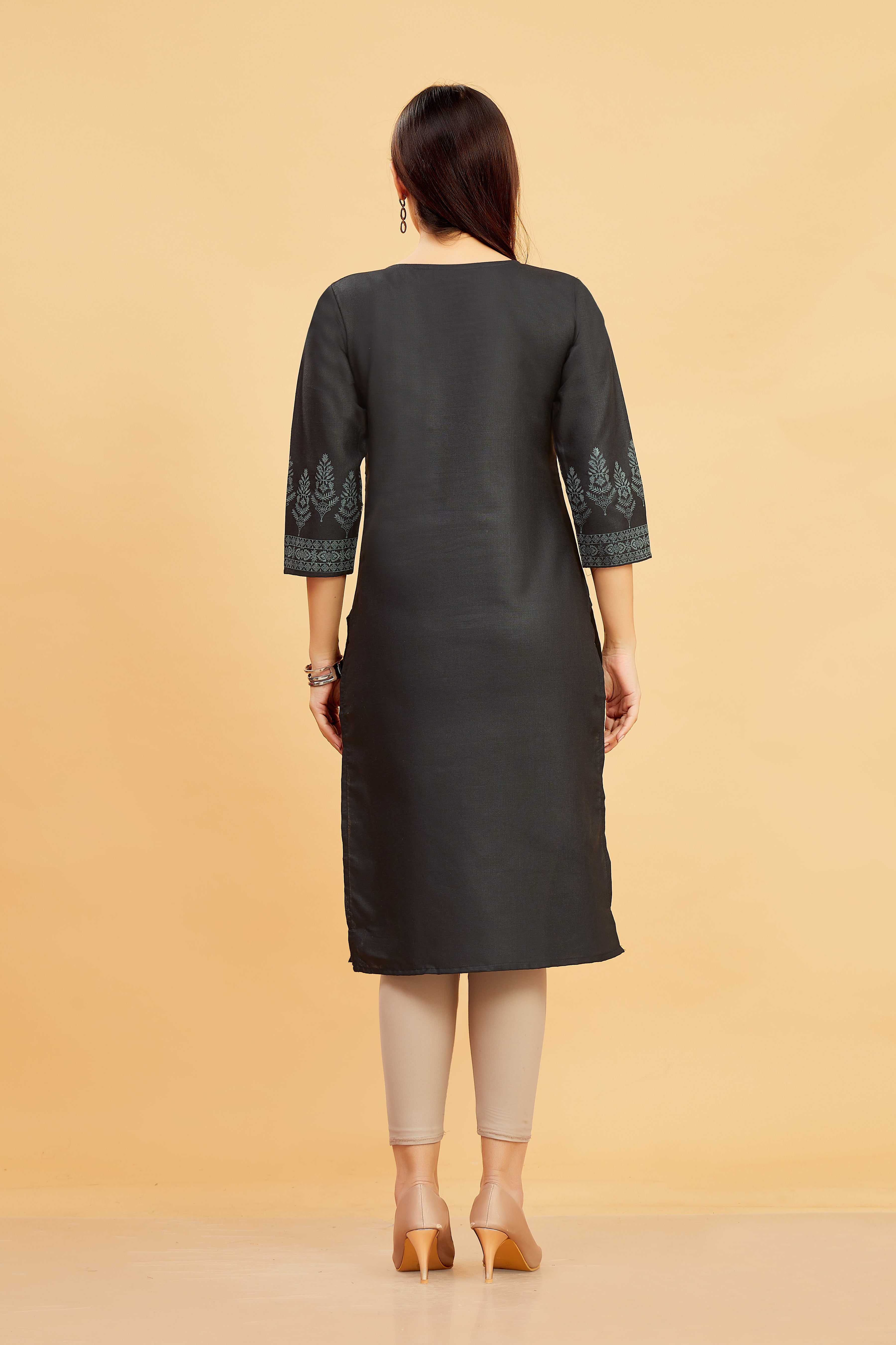 Seema Kurti