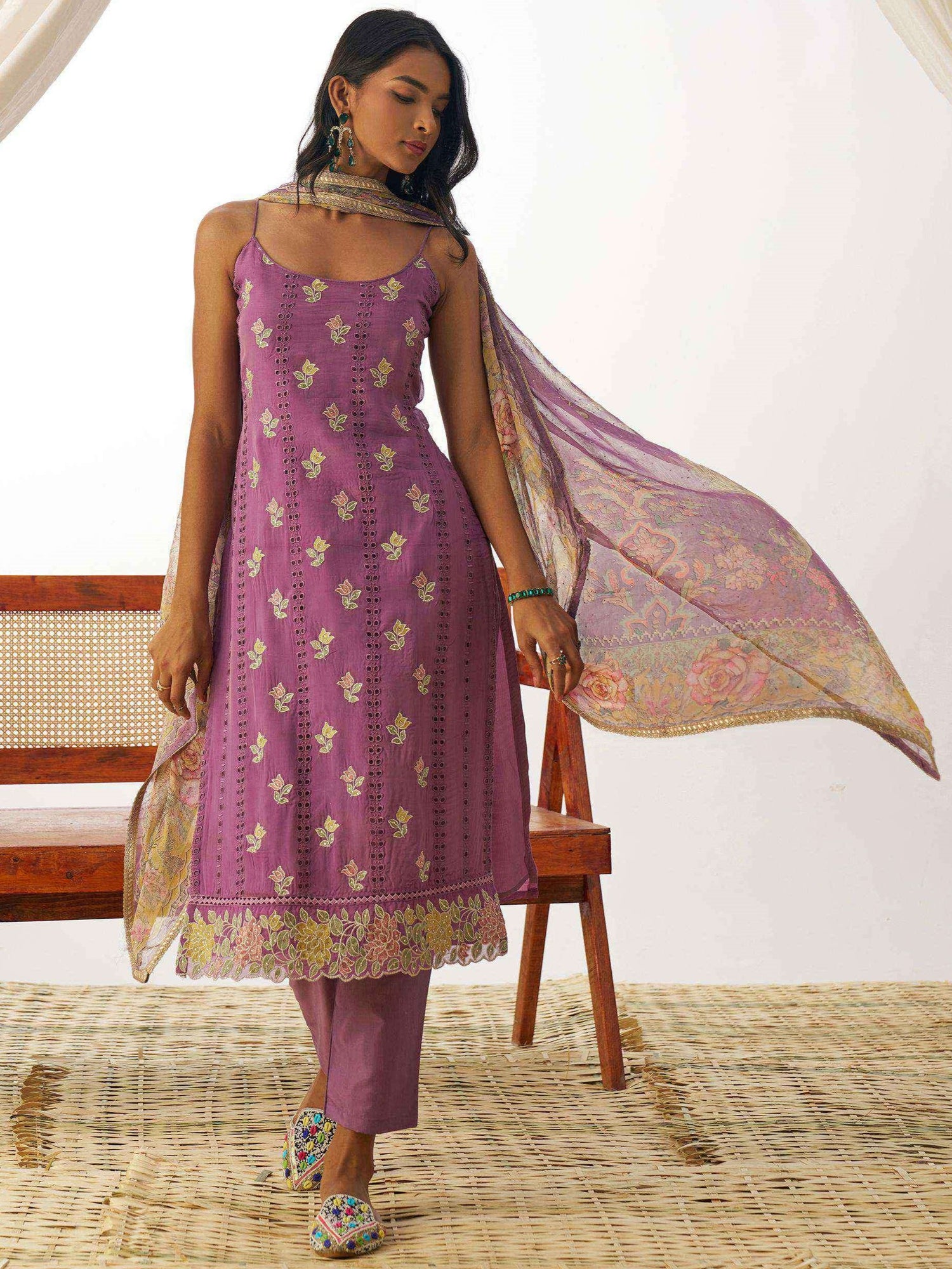 Tanya Kamiz & Pant - Roop Darshan