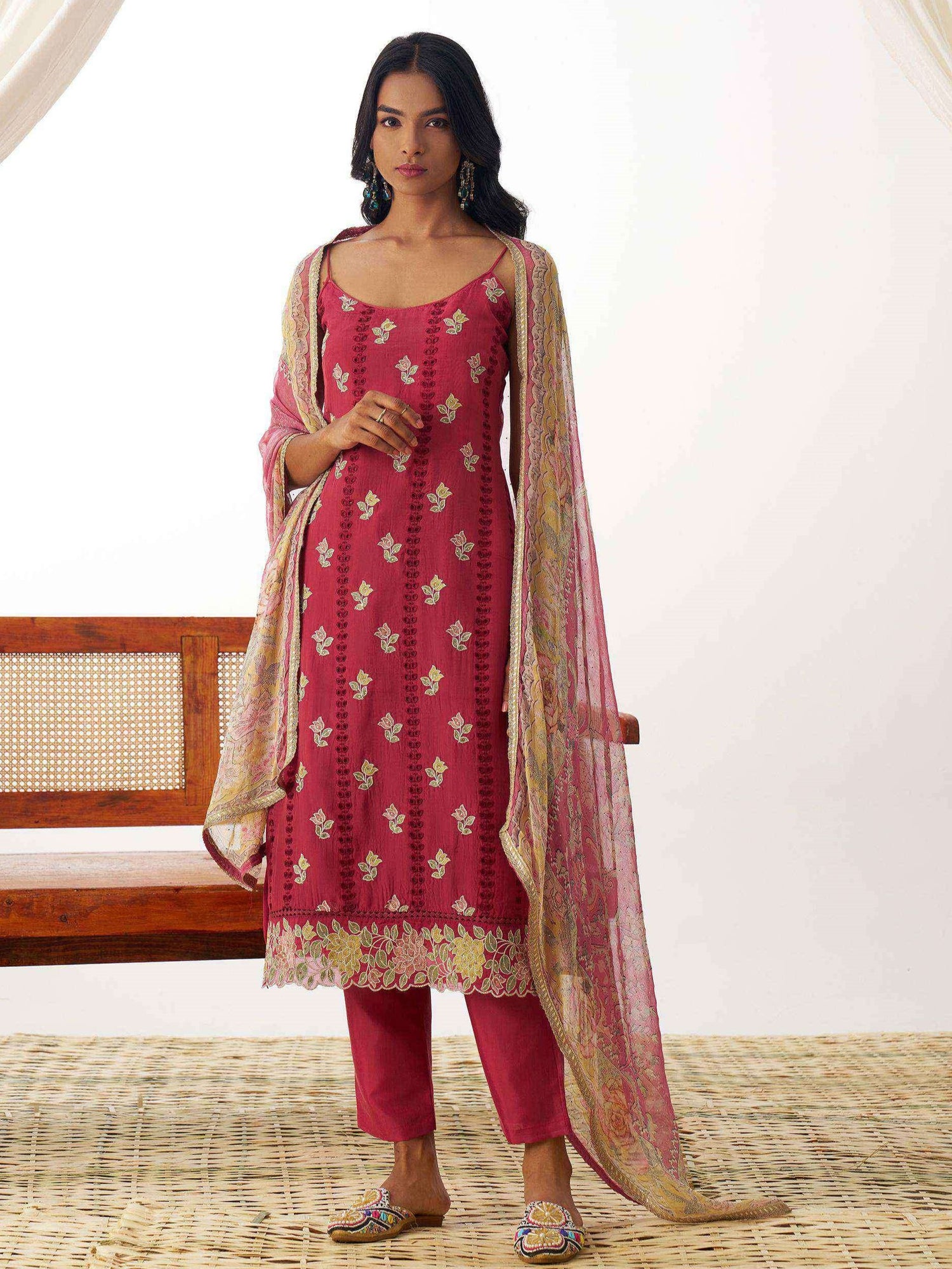 Tanya Kamiz & Pant - Roop Darshan