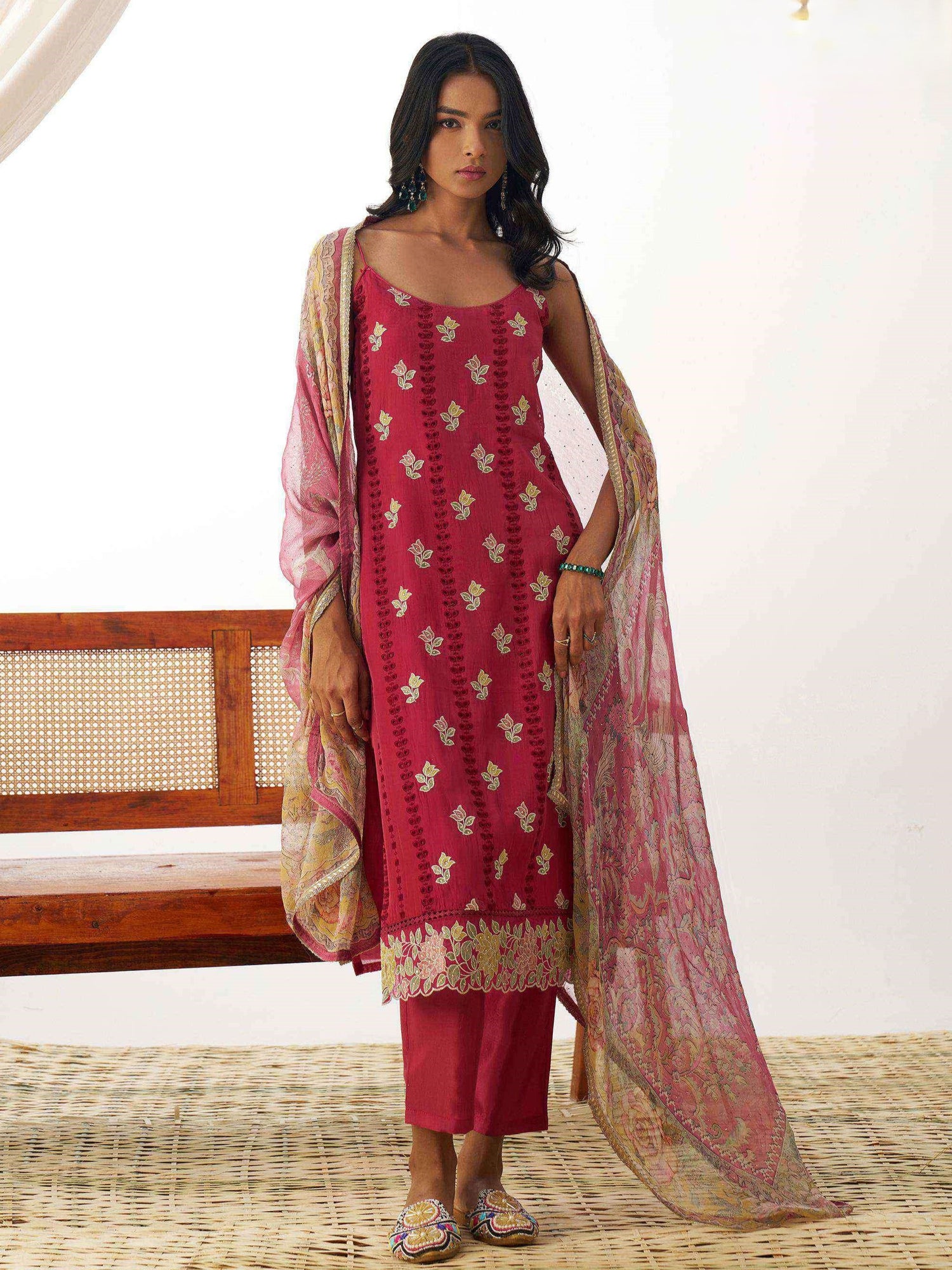 Tanya Kamiz & Pant - Roop Darshan