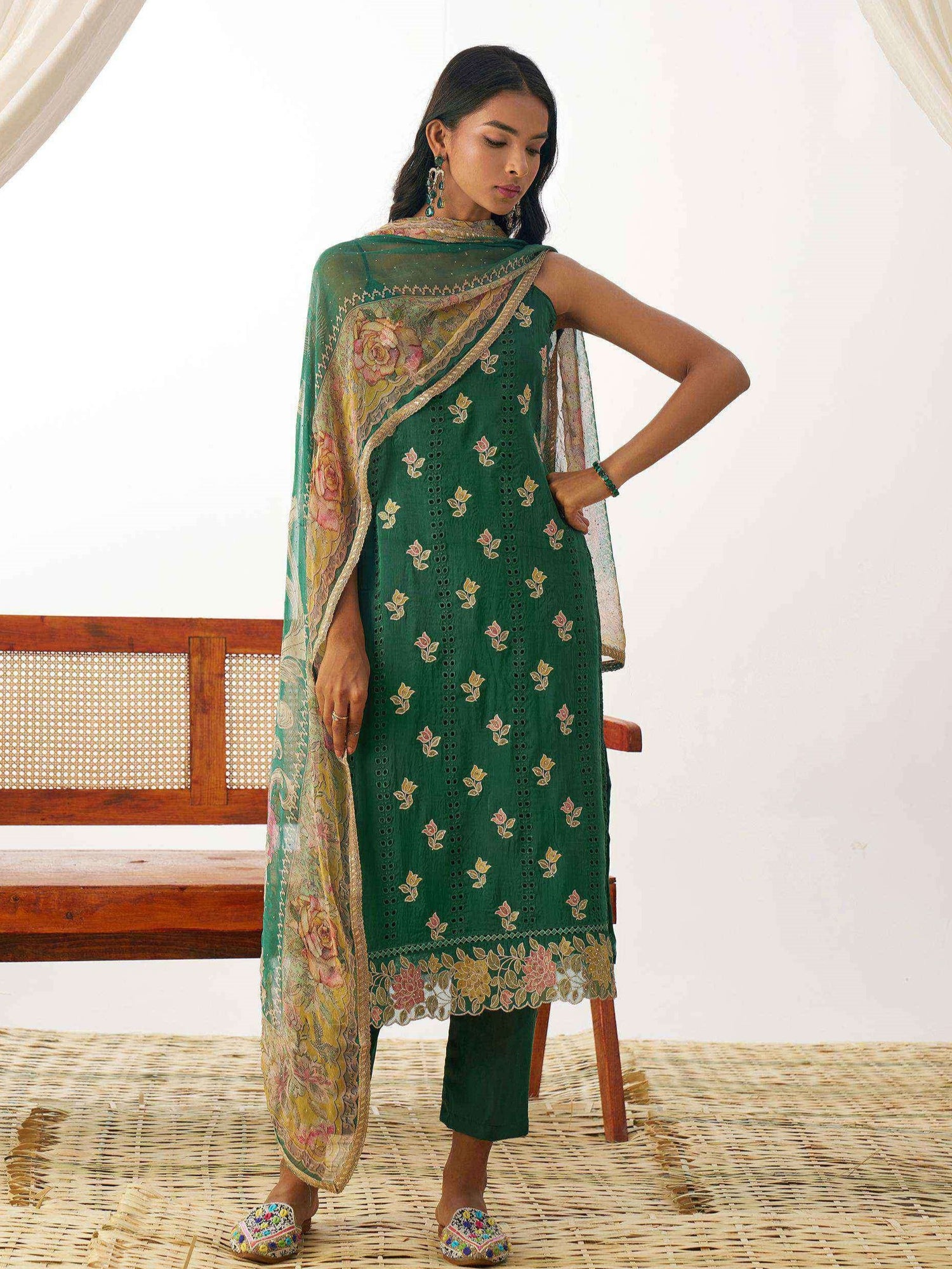 Tanya Kamiz & Pant - Roop Darshan