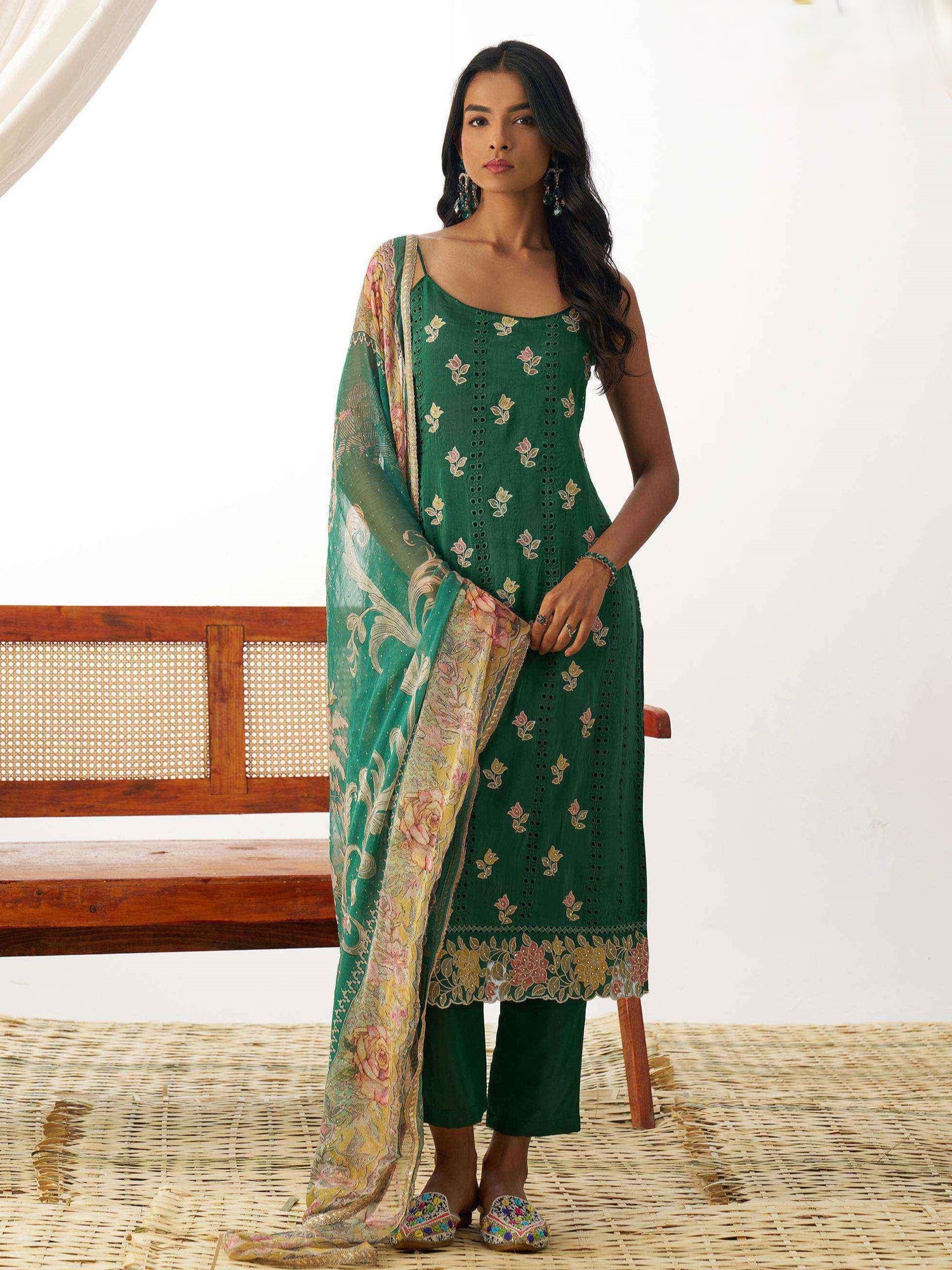 Tanya Kamiz & Pant - Roop Darshan