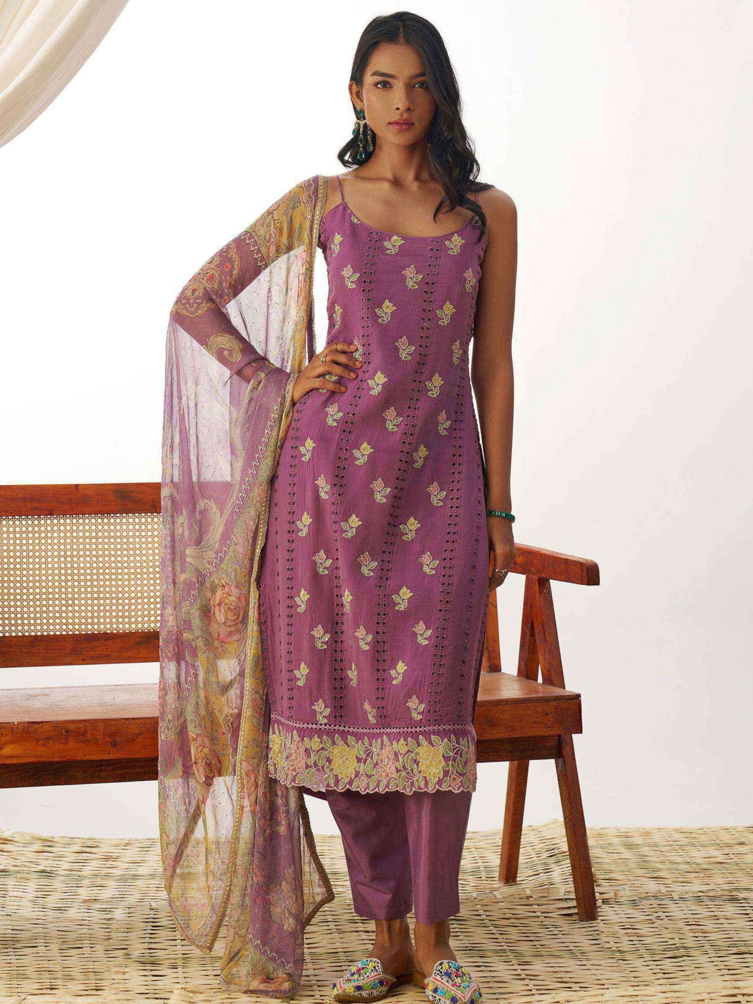 Tanya Kamiz & Pant - Roop Darshan