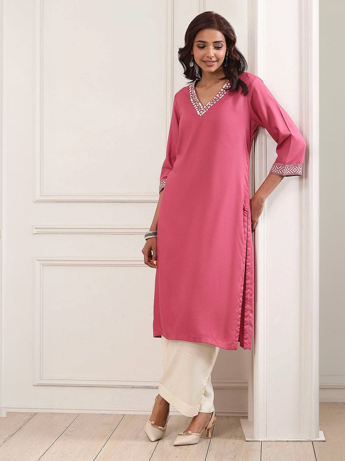 Biba Solid Straight Kurta - Roop Darshan