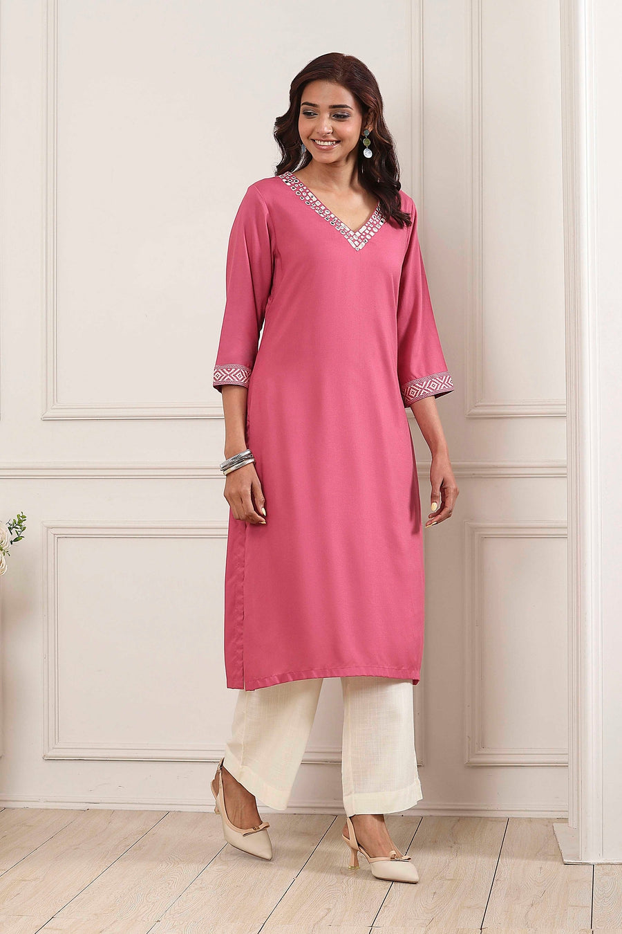 Pink Solid Straight Kurta - Roop Darshan