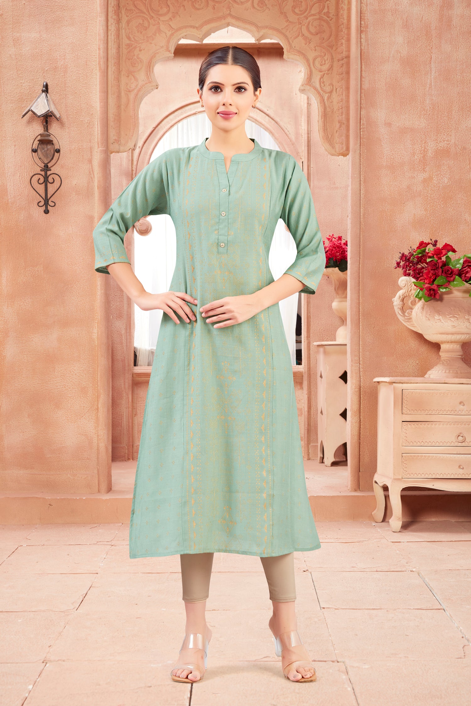 Aruvi Kurti