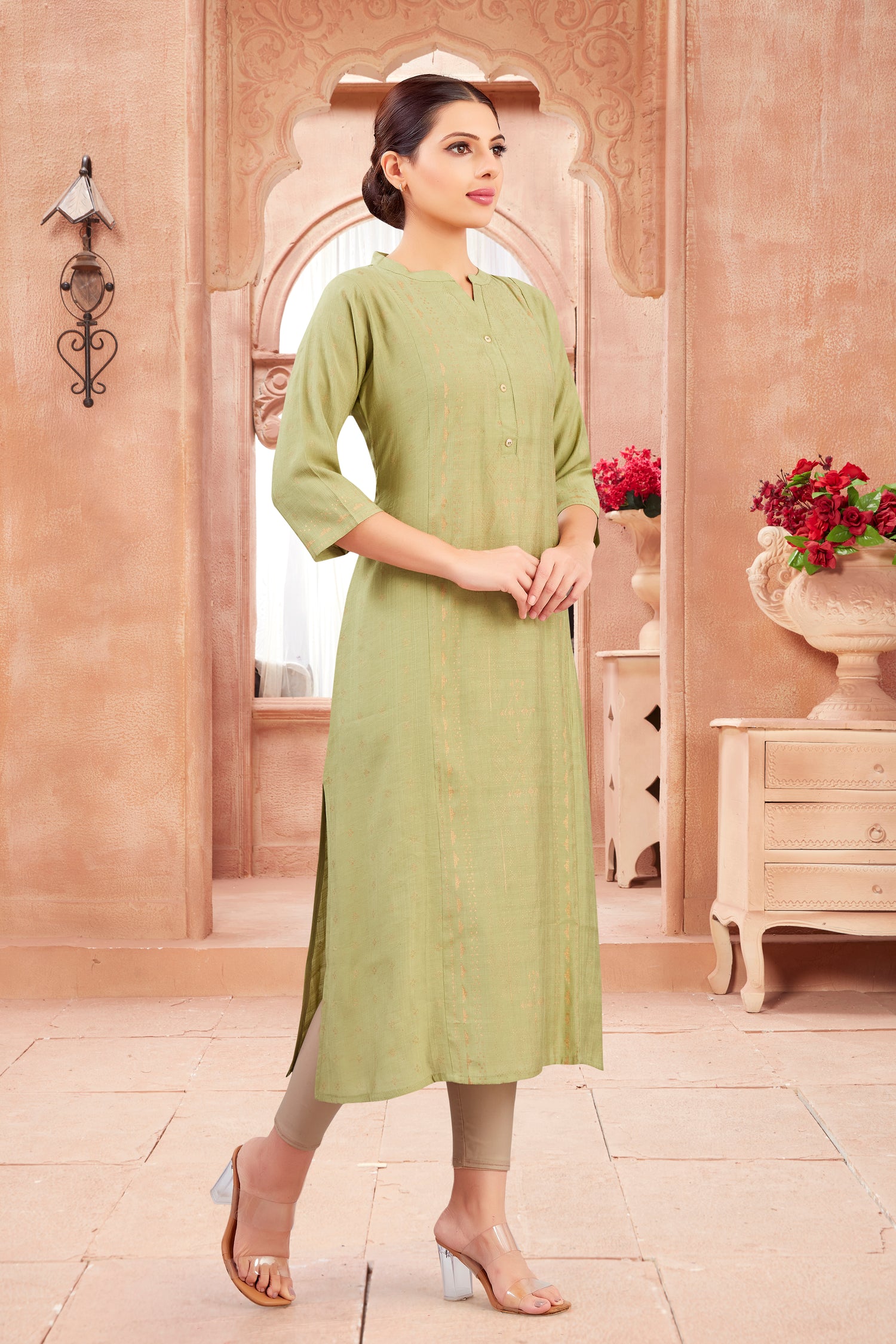 Aruvi Kurti