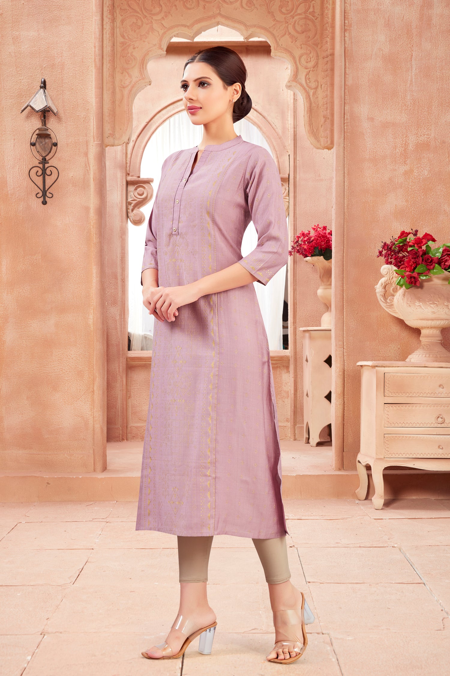 Aruvi Kurti