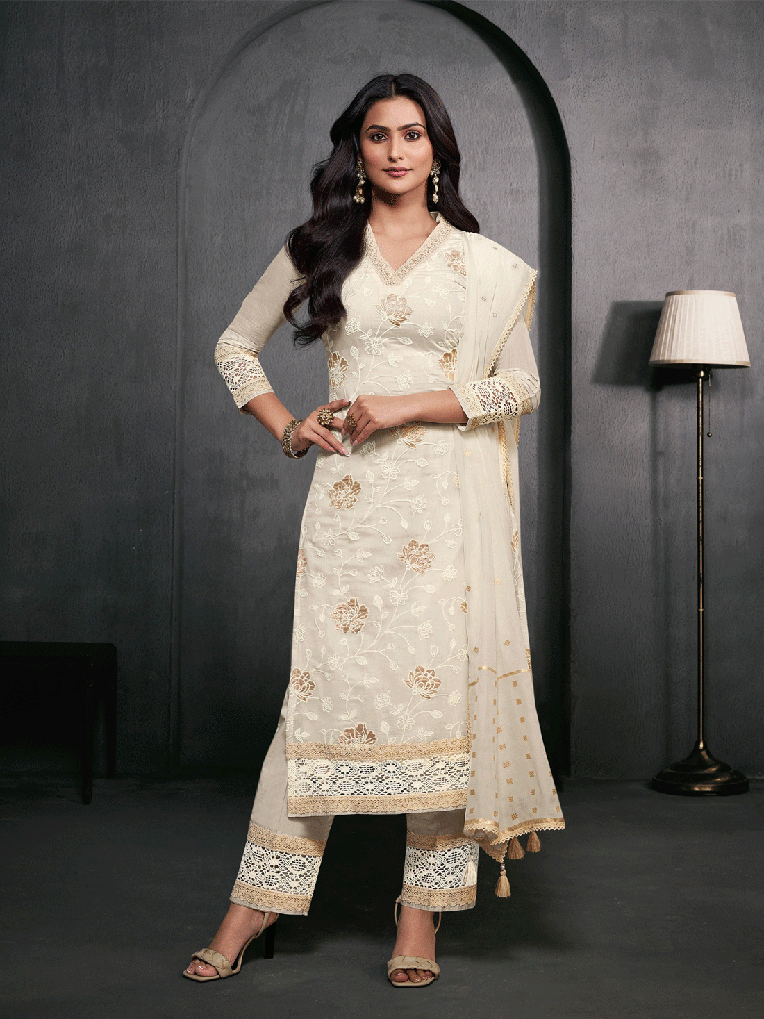 Manasvi Cotton Embroidery Suit