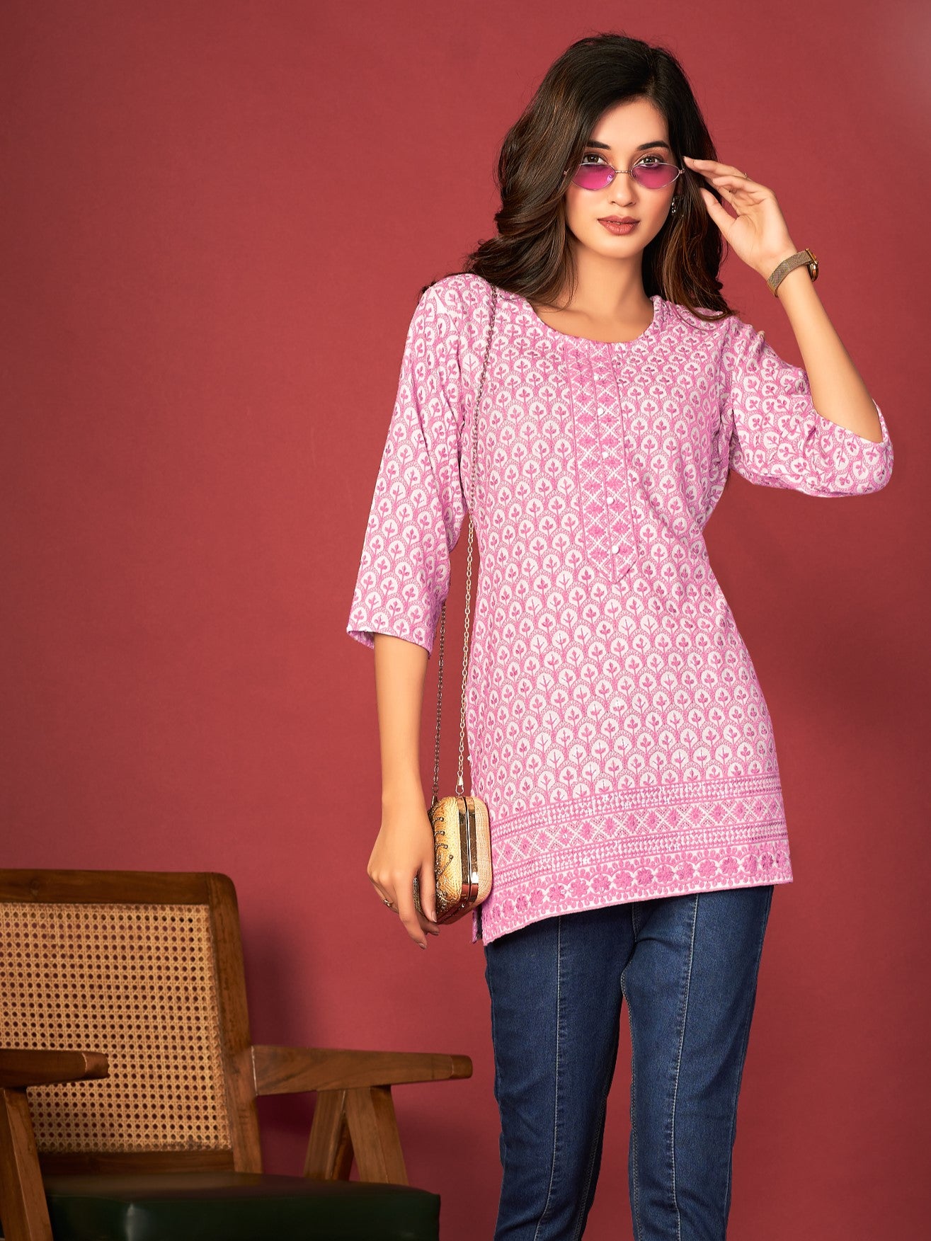 Sara Kurti - Roop Darshan