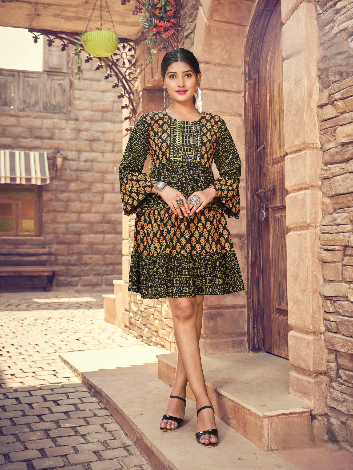 Darshi Short Kurti - Roop Darshan