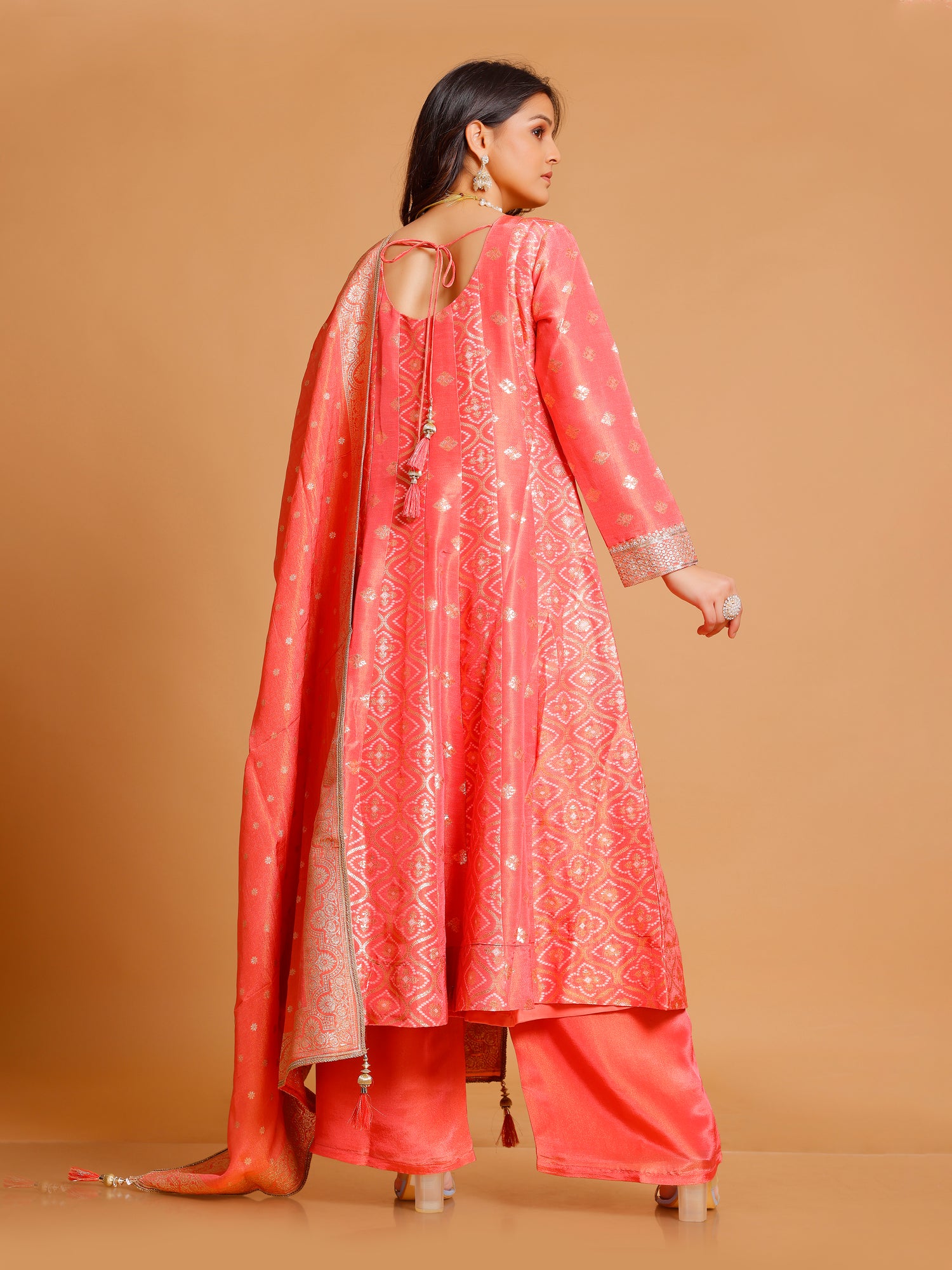 Niva Palazzo Suit