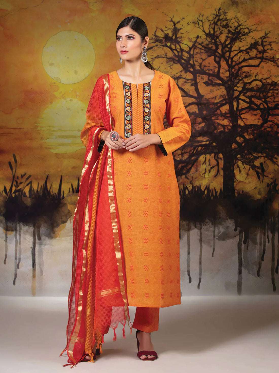 Deepika Kamiz &amp; Pant - Roop Darshan