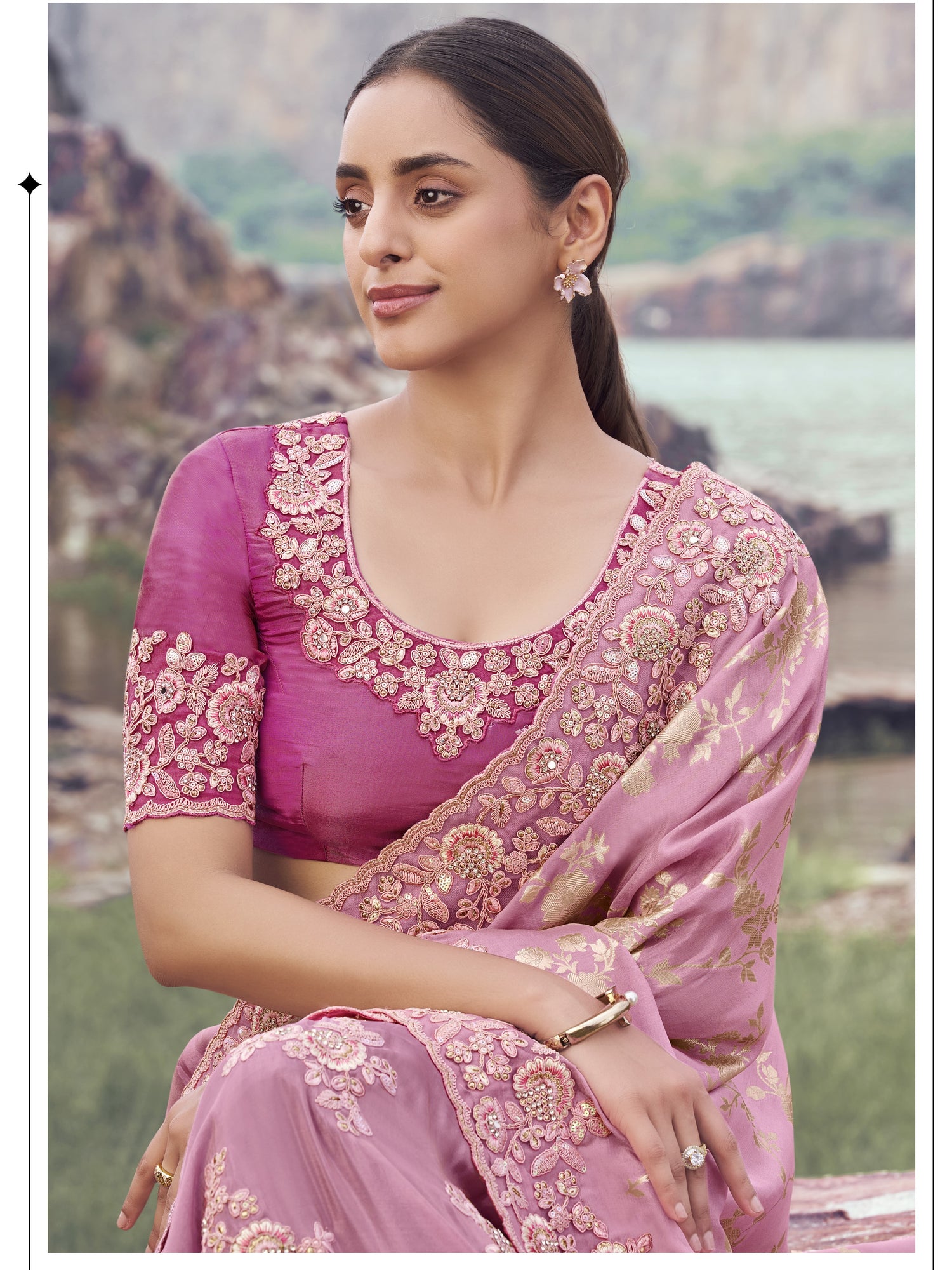 Aarohi Saree - Roop Darshan