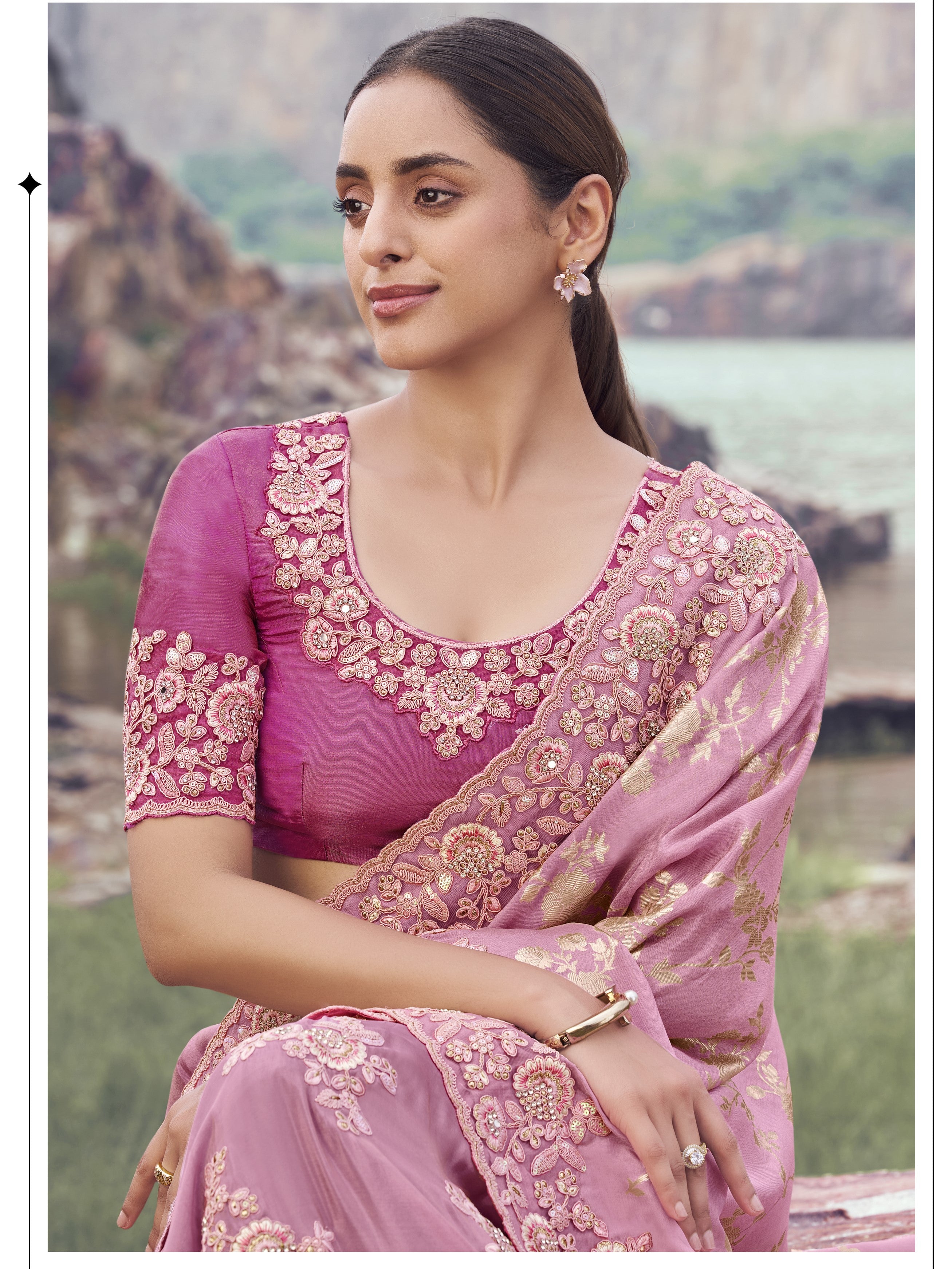 Aarohi Saree - Roop Darshan