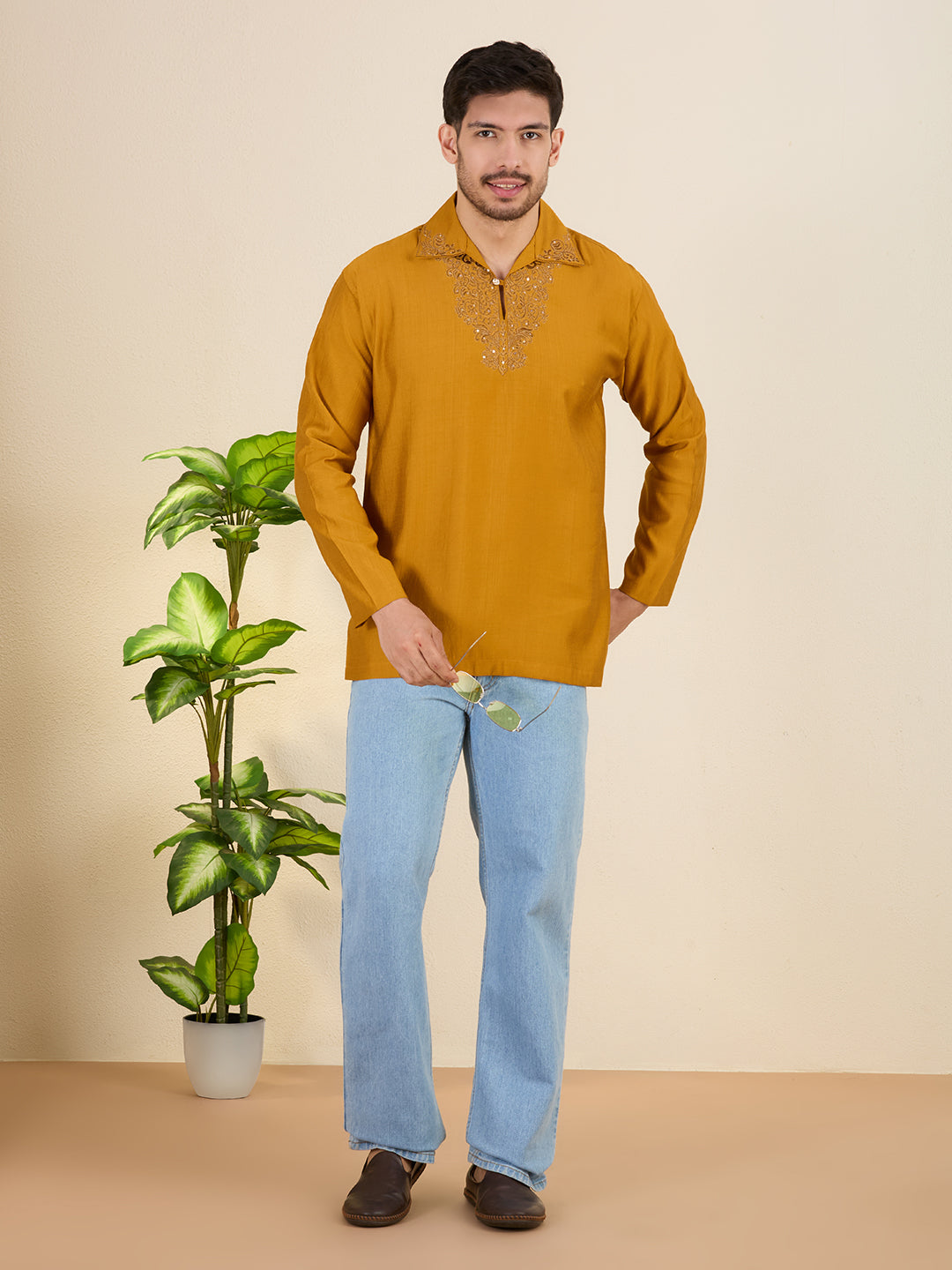 Mens Embroidered Kurta