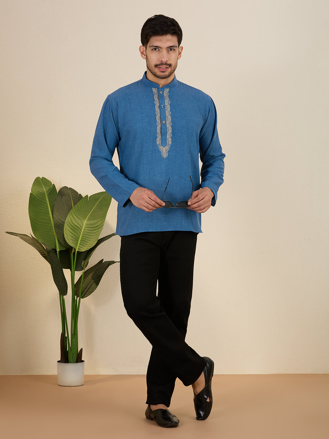 Mens Embroidered Kurta