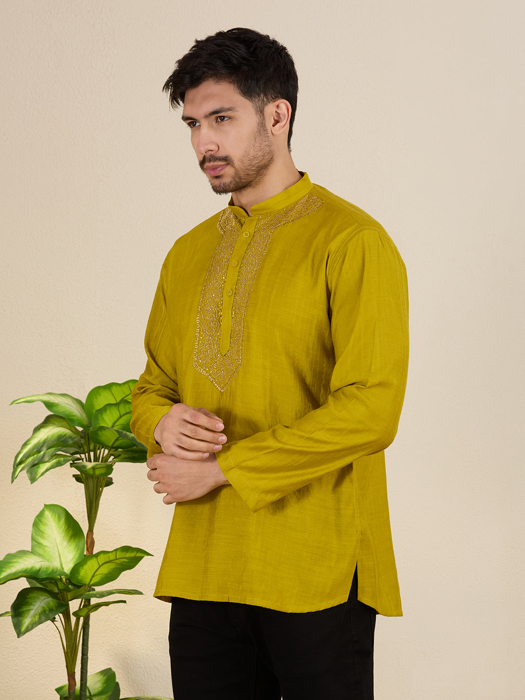 Mens Embroidered Kurta
