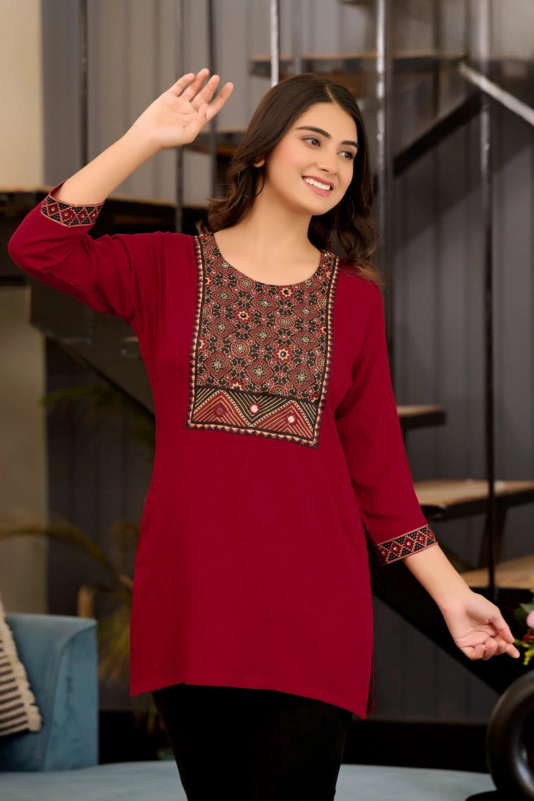 Mina Short Kurti - Roop Darshan