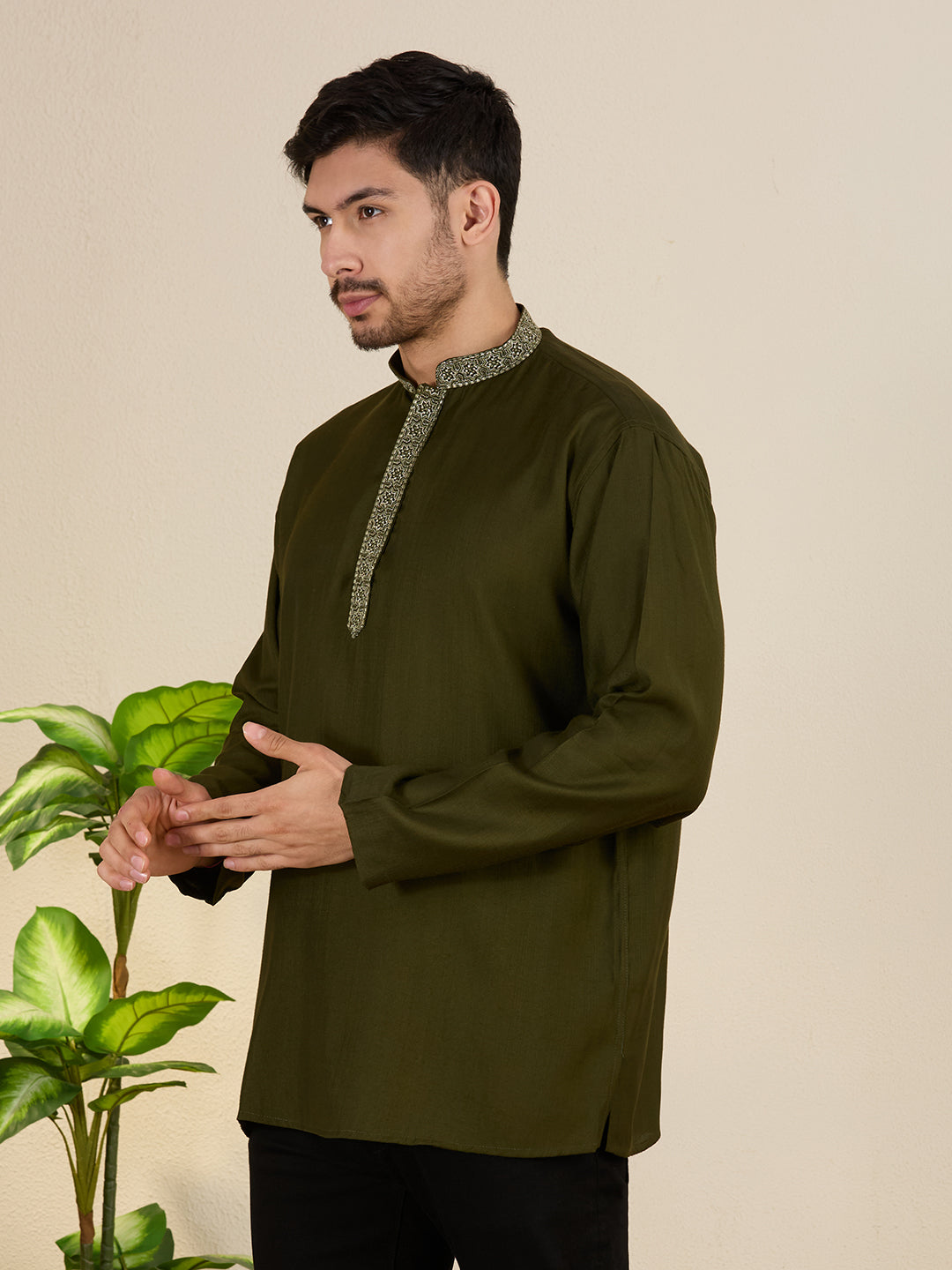 Mens Embroidered Kurta