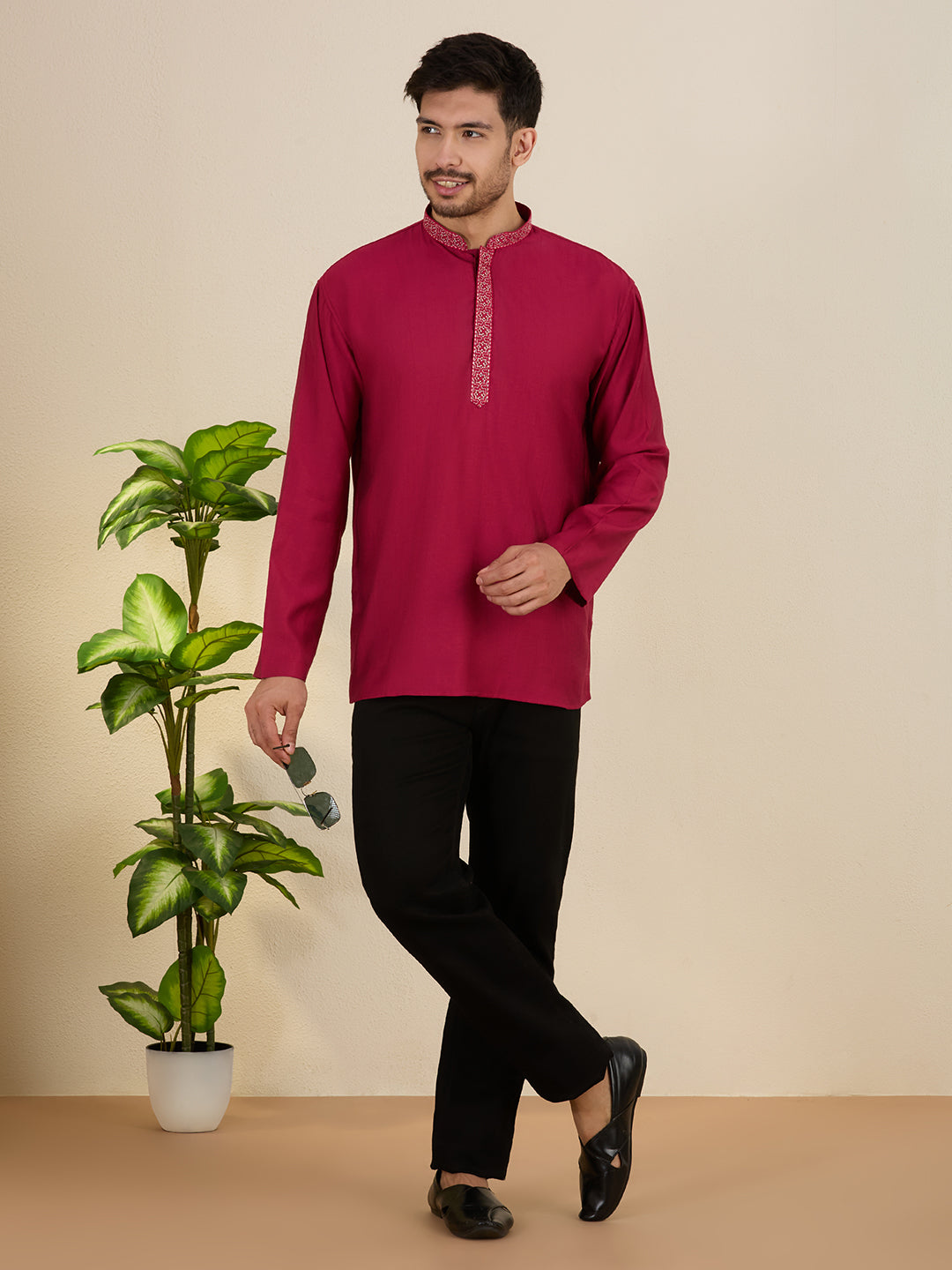 Mens Embroidered Kurta